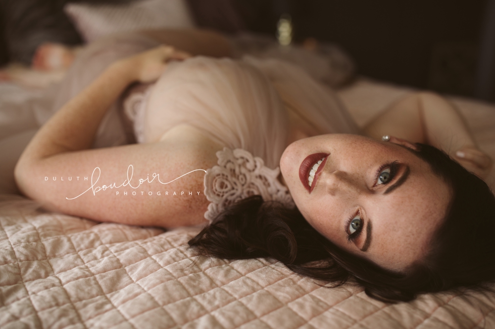 Session at Duluth Boudoir Photography by Mad Chicken Studio #duluthboudoirphotography #madchickenstudio #madchickenstudioboudoir #duluthboudoir