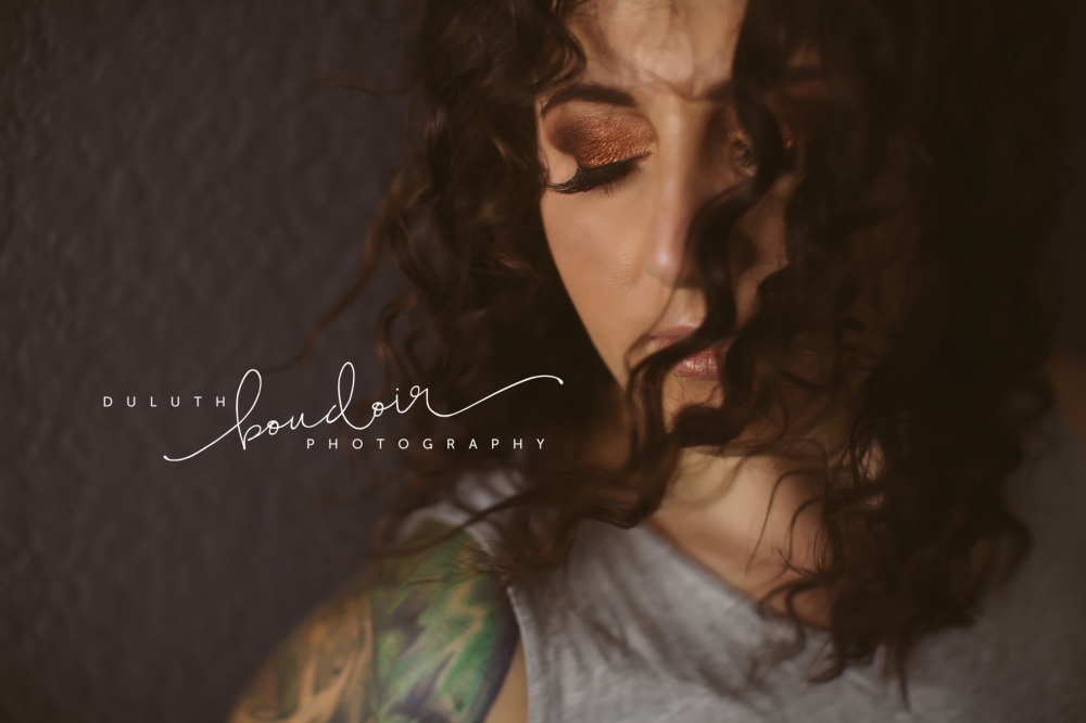Session at Duluth Boudoir Photography by Mad Chicken Studio #duluthboudoirphotography #madchickenstudio #madchickenstudioboudoir #duluthboudoir