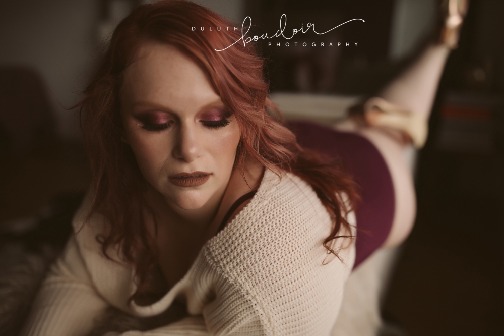 Session at Duluth Boudoir Photography by Mad Chicken Studio #duluthboudoirphotography #madchickenstudio #madchickenstudioboudoir #duluthboudoir