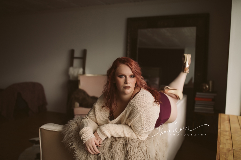 Session at Duluth Boudoir Photography by Mad Chicken Studio #duluthboudoirphotography #madchickenstudio #madchickenstudioboudoir #duluthboudoir