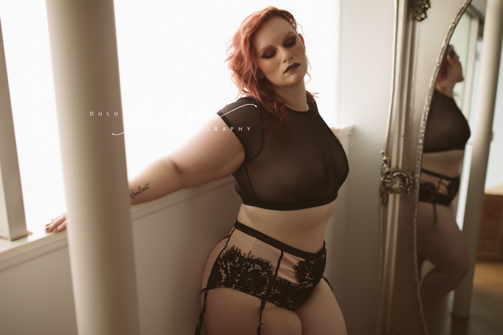 Session at Duluth Boudoir Photography by Mad Chicken Studio #duluthboudoirphotography #madchickenstudio #madchickenstudioboudoir #duluthboudoir