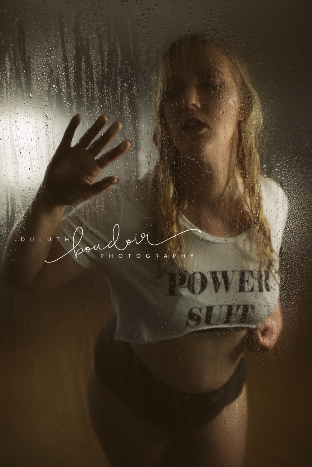 Session at Duluth Boudoir Photography by Mad Chicken Studio #duluthboudoirphotography #madchickenstudio #madchickenstudioboudoir #duluthboudoir
