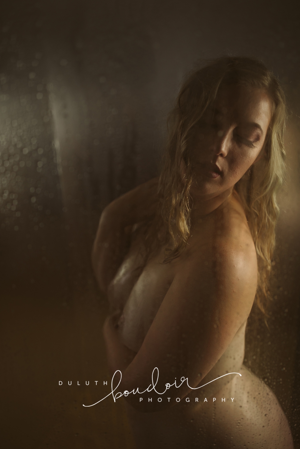 Session at Duluth Boudoir Photography by Mad Chicken Studio #duluthboudoirphotography #madchickenstudio #madchickenstudioboudoir #duluthboudoir