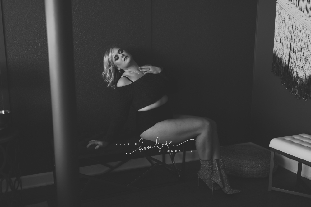 Session at Duluth Boudoir Photography by Mad Chicken Studio #duluthboudoirphotography #madchickenstudio #madchickenstudioboudoir #duluthboudoir