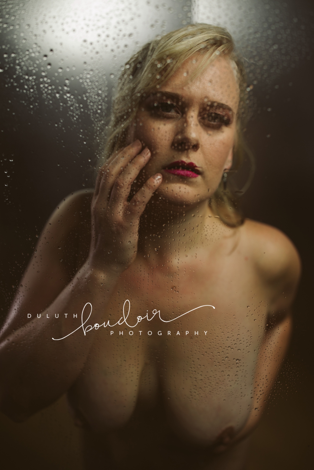 Session at Duluth Boudoir Photography by Mad Chicken Studio #duluthboudoirphotography #madchickenstudio #madchickenstudioboudoir #duluthboudoir