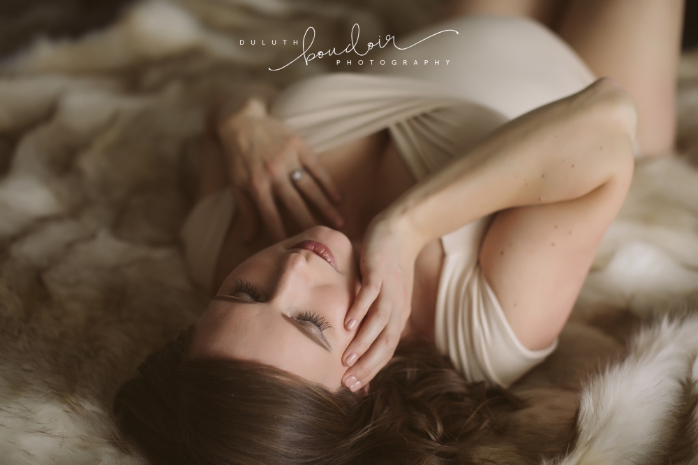 Session at Duluth Boudoir Photography by Mad Chicken Studio #duluthboudoirphotography #madchickenstudio #madchickenstudioboudoir #duluthboudoir