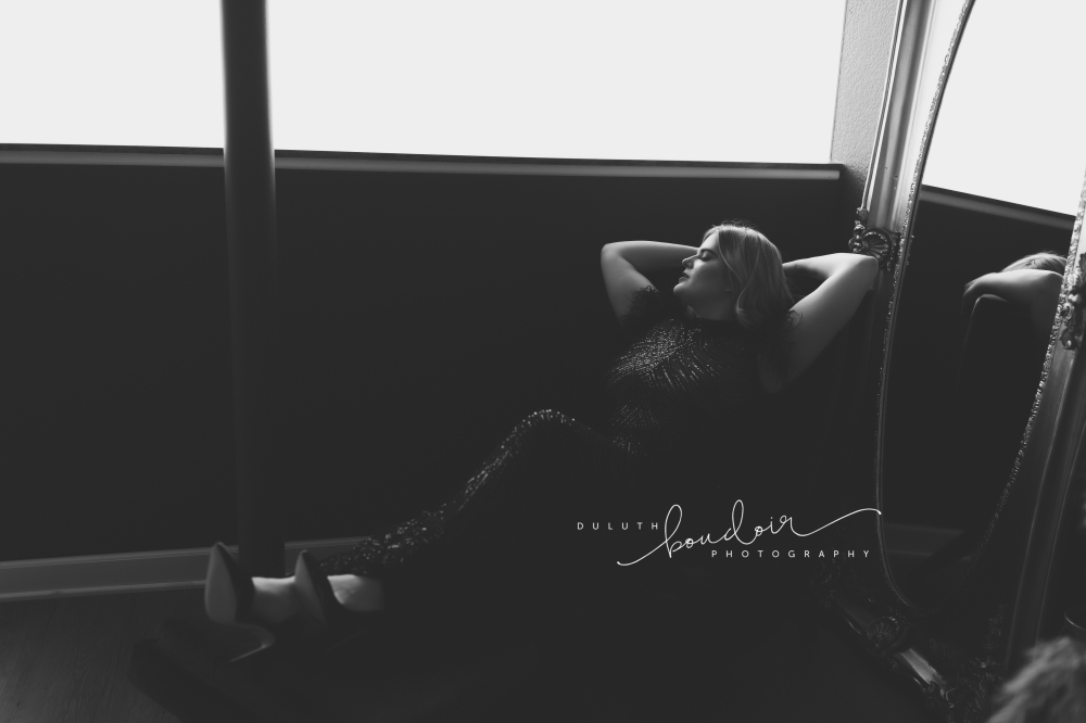 Duluth Boudoir Interview with the one and only GRACE — Mad Chicken Studio Boudoir #duluthboudoir #duluthboudoirphotography #madchickenstudio #madchickenstudioboudoir #boudoirphotography