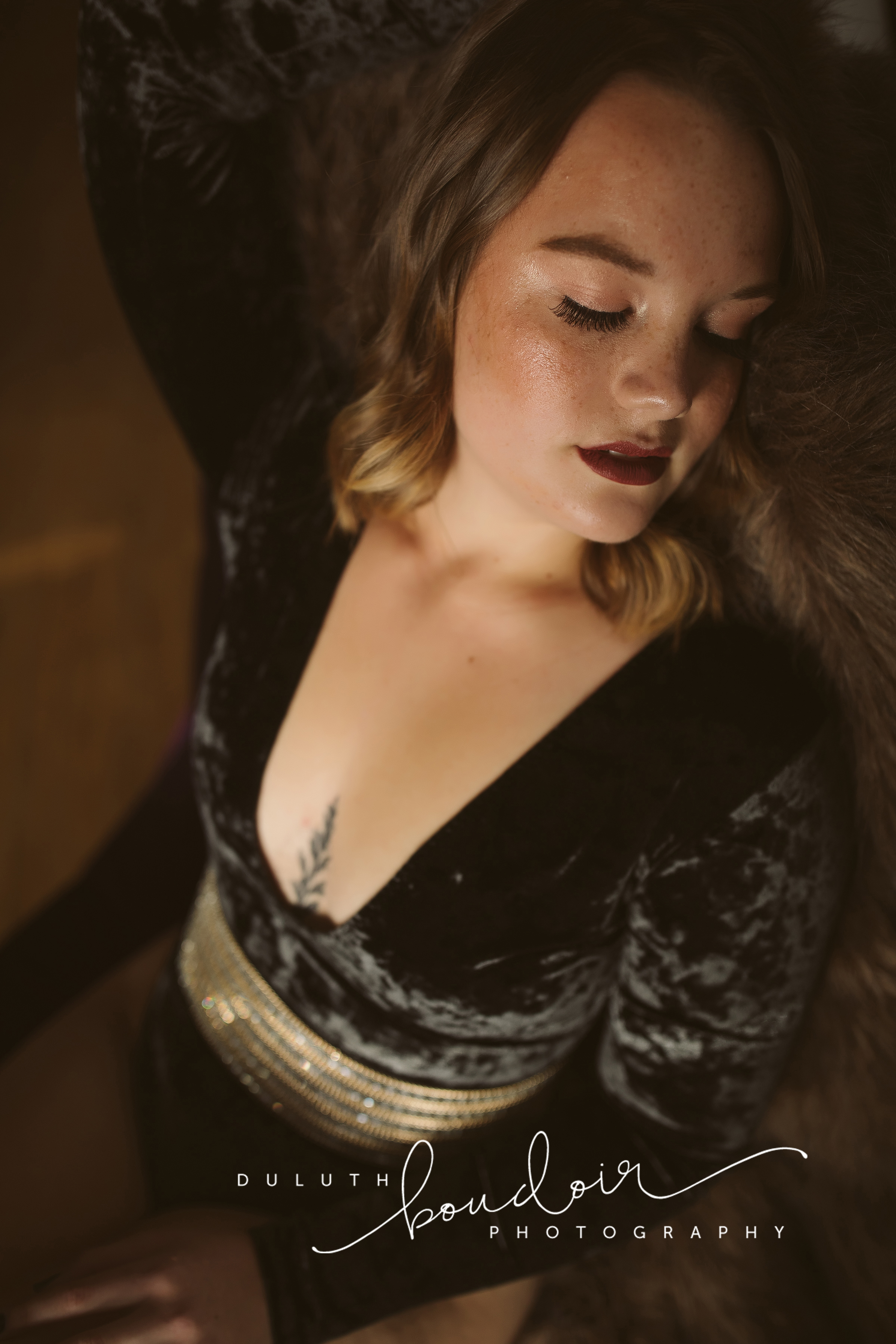 Session at Duluth Boudoir Photography by Mad Chicken Studio #duluthboudoirphotography #madchickenstudio #madchickenstudioboudoir #duluthboudoir