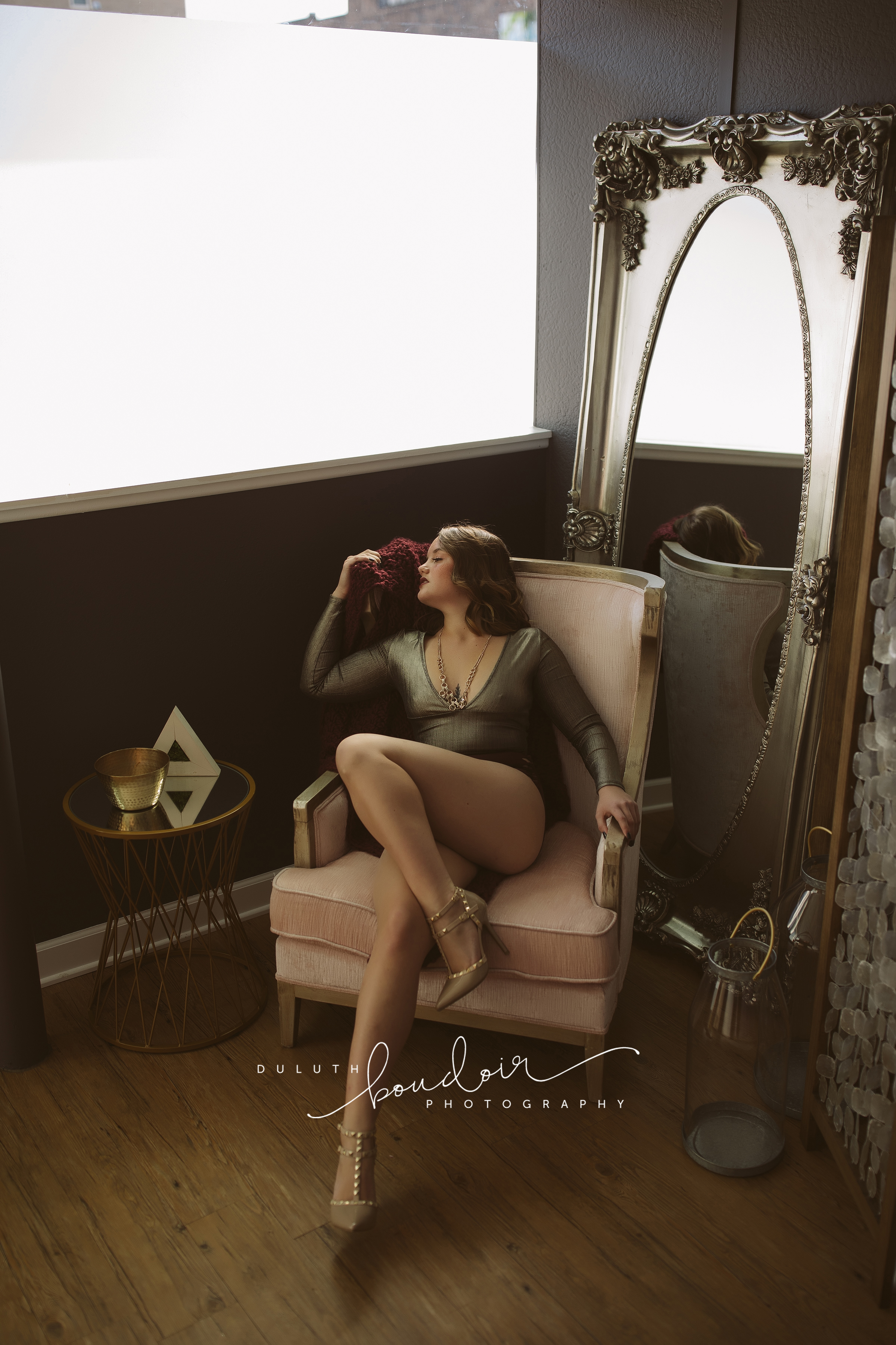 Session at Duluth Boudoir Photography by Mad Chicken Studio #duluthboudoirphotography #madchickenstudio #madchickenstudioboudoir #duluthboudoir