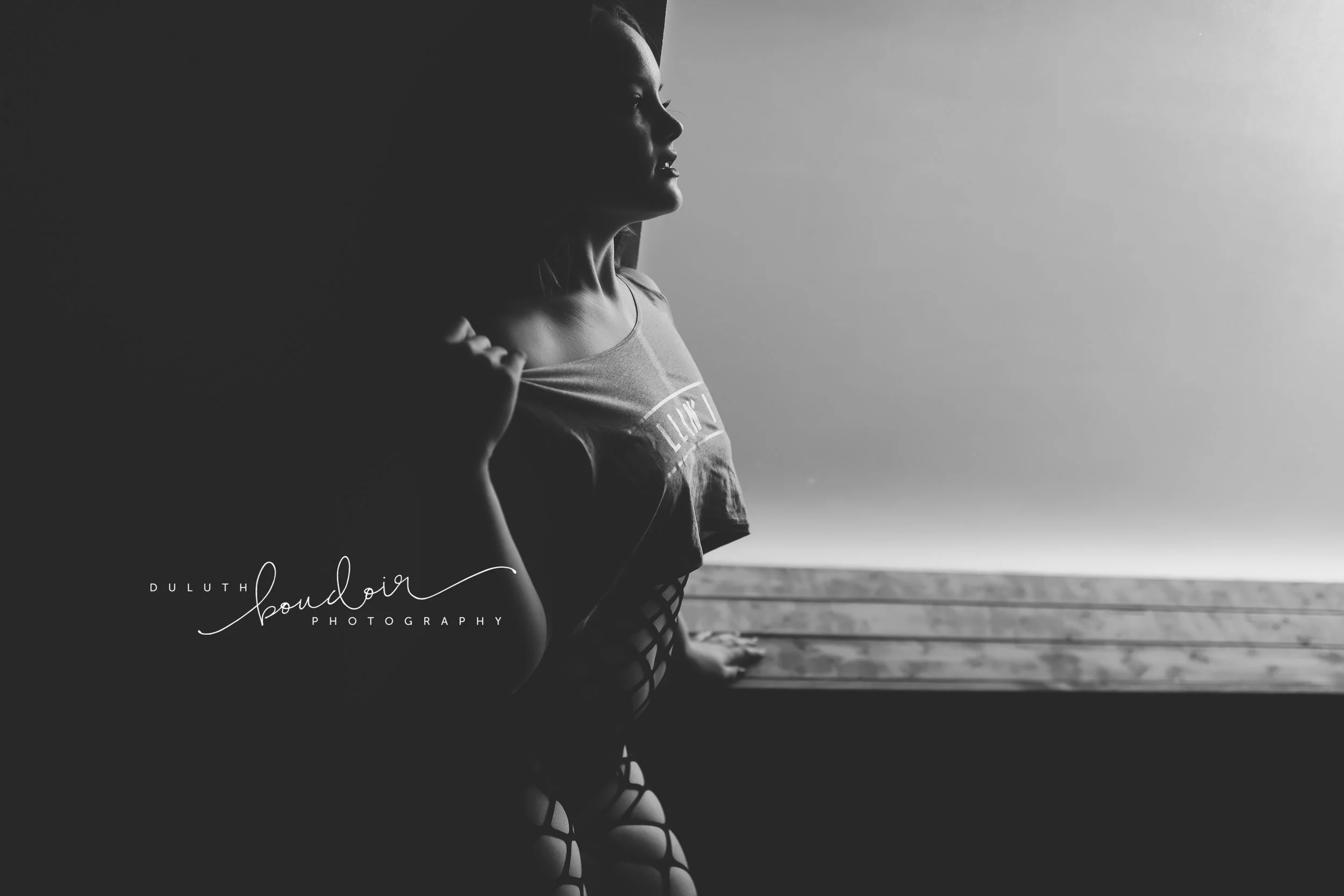 Session at Duluth Boudoir Photography by Mad Chicken Studio #duluthboudoirphotography #madchickenstudio #madchickenstudioboudoir #duluthboudoir