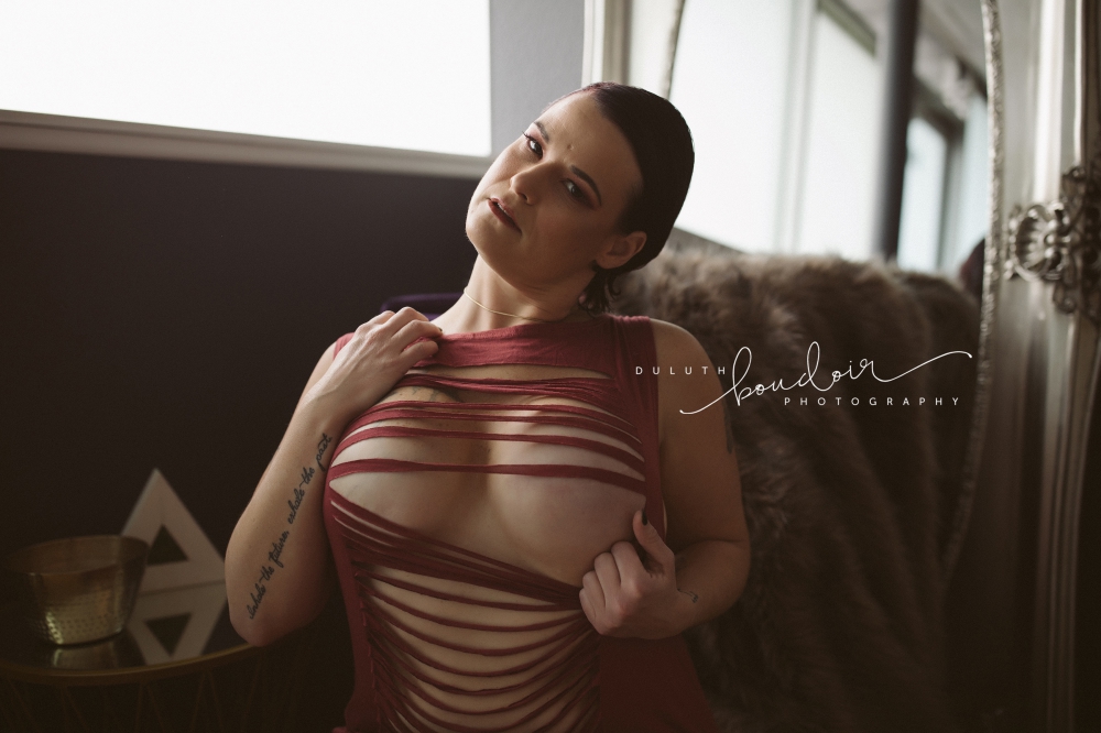 Session at Duluth Boudoir Photography by Mad Chicken Studio #duluthboudoirphotography #madchickenstudio #madchickenstudioboudoir #duluthboudoir