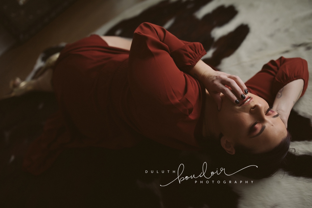 Session at Duluth Boudoir Photography by Mad Chicken Studio #duluthboudoirphotography #madchickenstudio #madchickenstudioboudoir #duluthboudoir