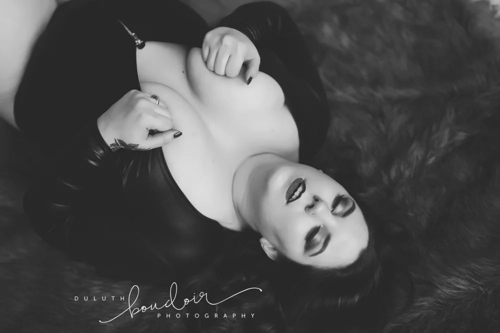 Mad Chicken Studio Boudoir-Lauren-Session