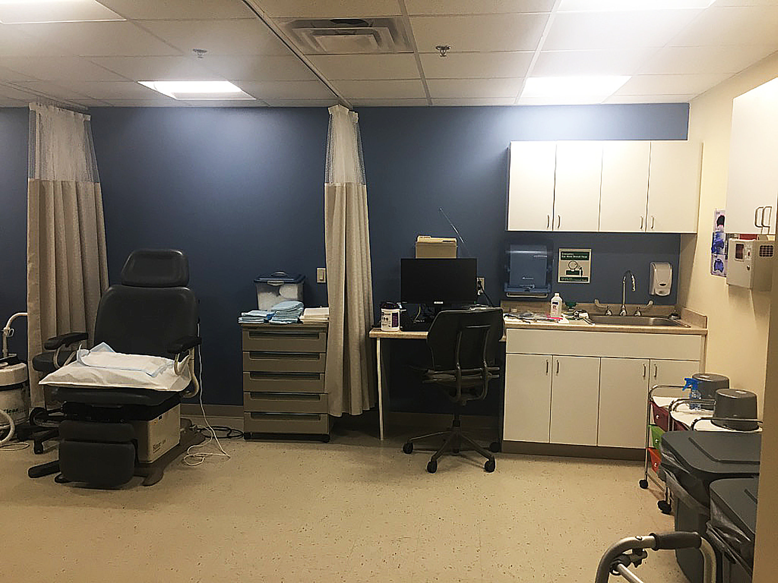  Cast Room 