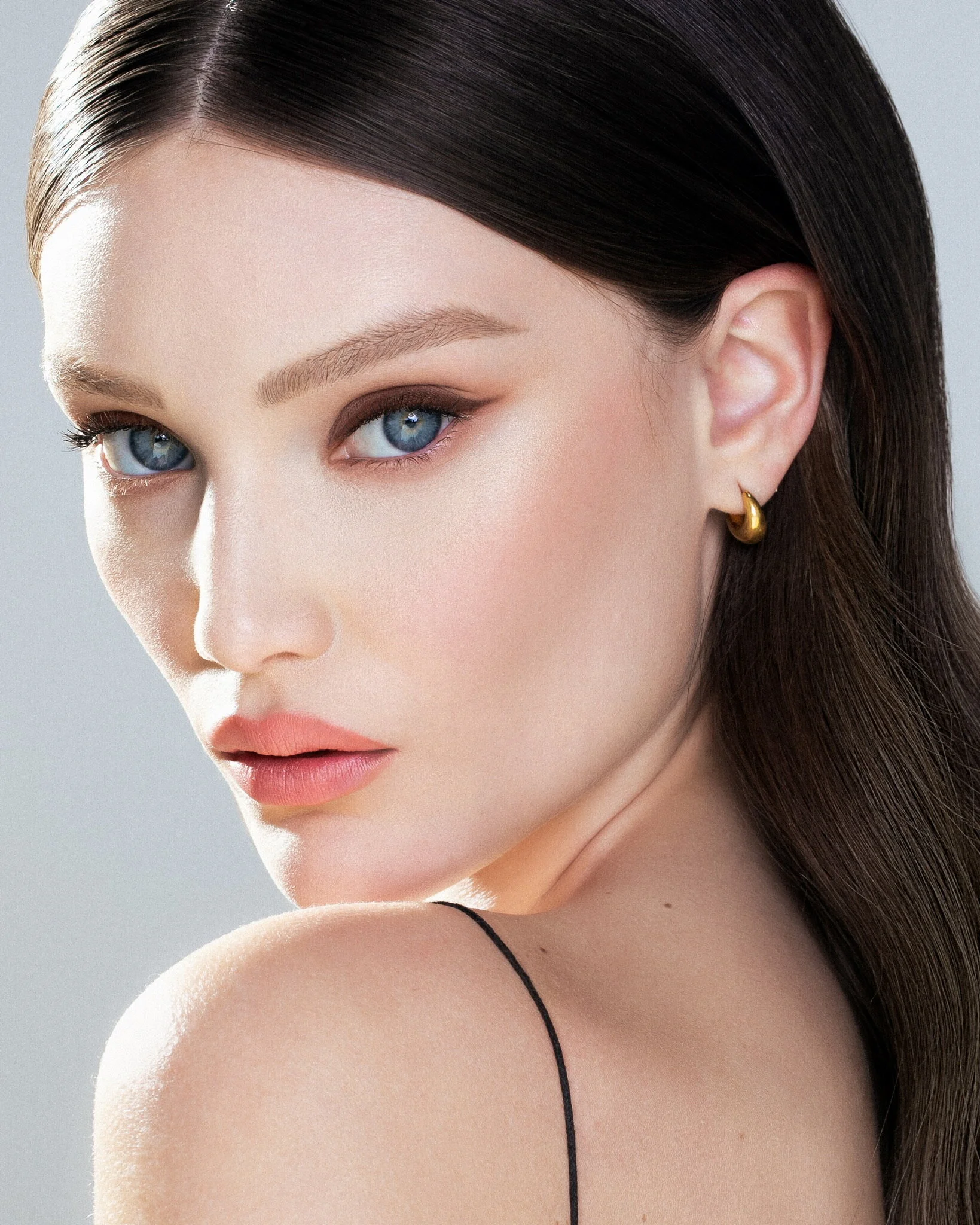 Cristina Efi by Phillip Le