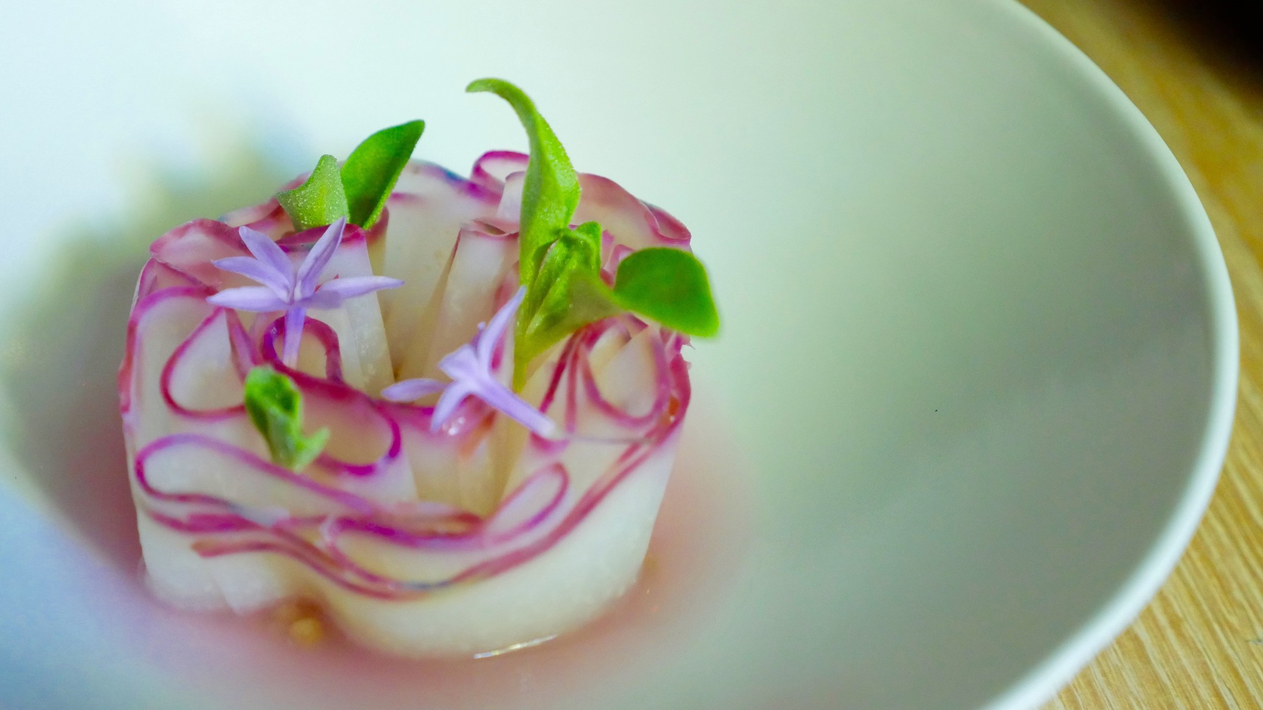 KOHIRABI, MUSHROOM, VEGETABLE BROTH, ICE PLANT, SOCIETY GARLIC