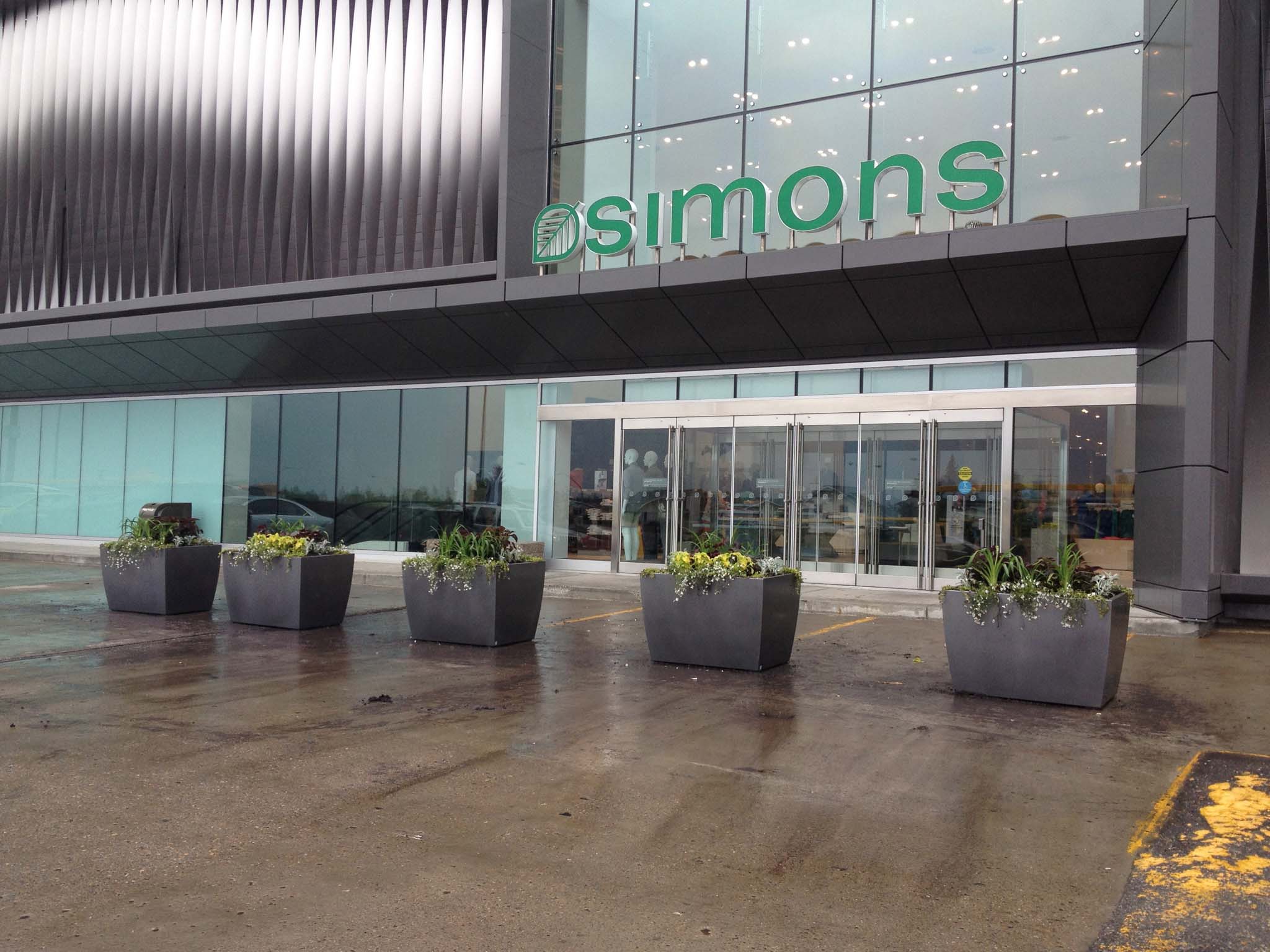 Simon's at West Edmonton Mall (Copy)