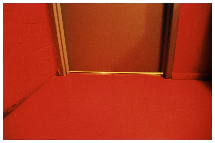 001red_room.jpg