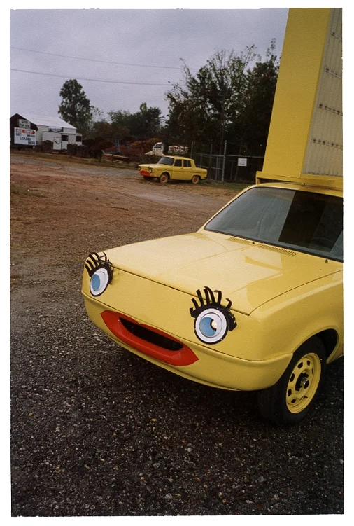 003yellow_car.jpg
