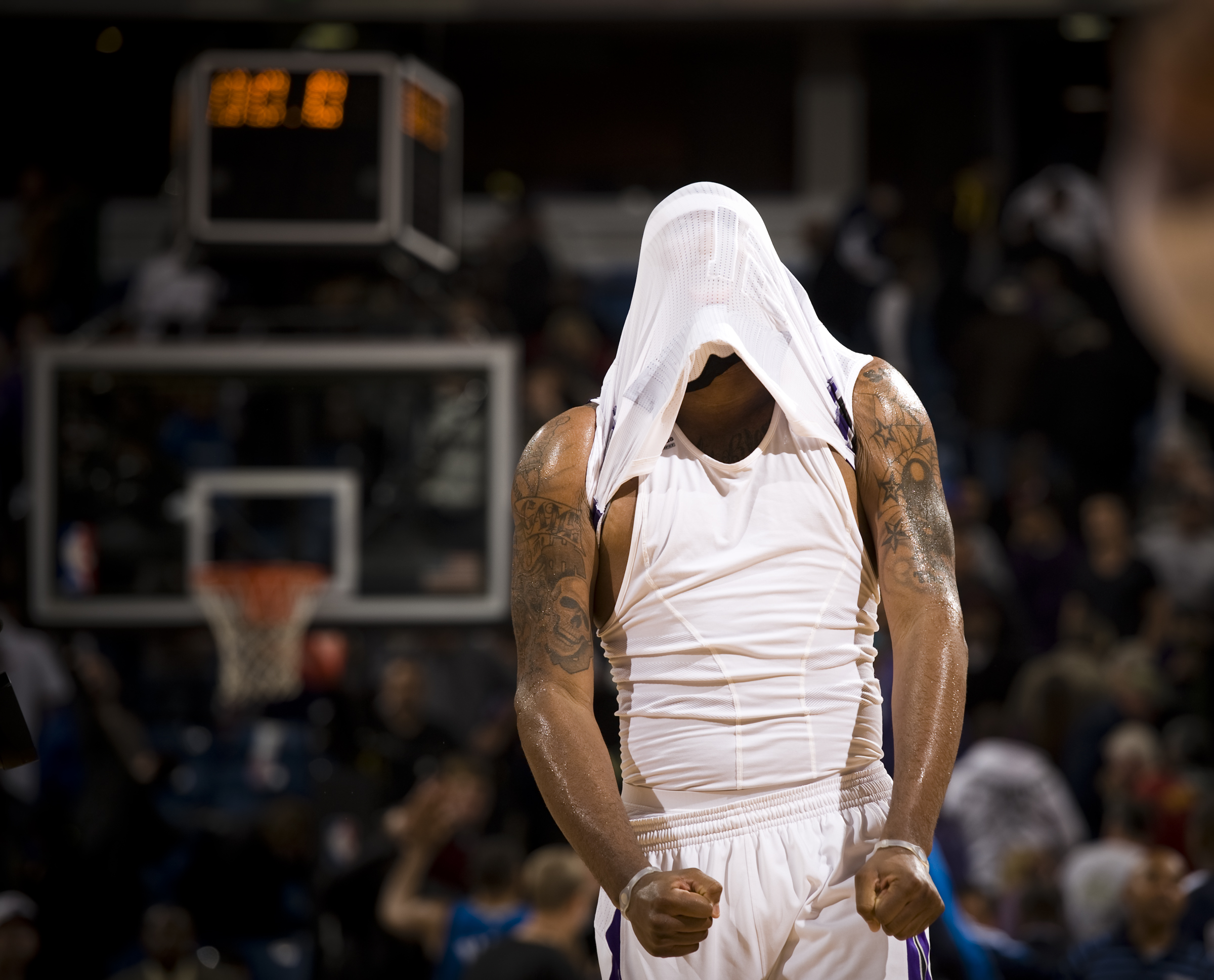  Kings center DeMarcus Cousins covers his head and screams after the Kings 105-103 loss. 