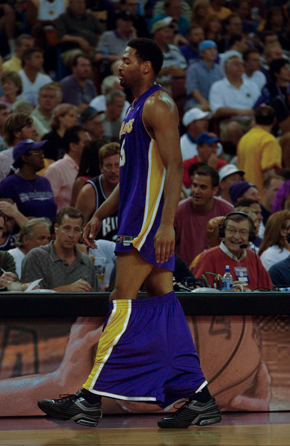  Robert Horry loses his pants in the fourth quarter of  game seven of the NBA Western Conference Finals between the Sacramento Kings and the Los Angeles Lakers at Arco Arena in Sacramento, California. 