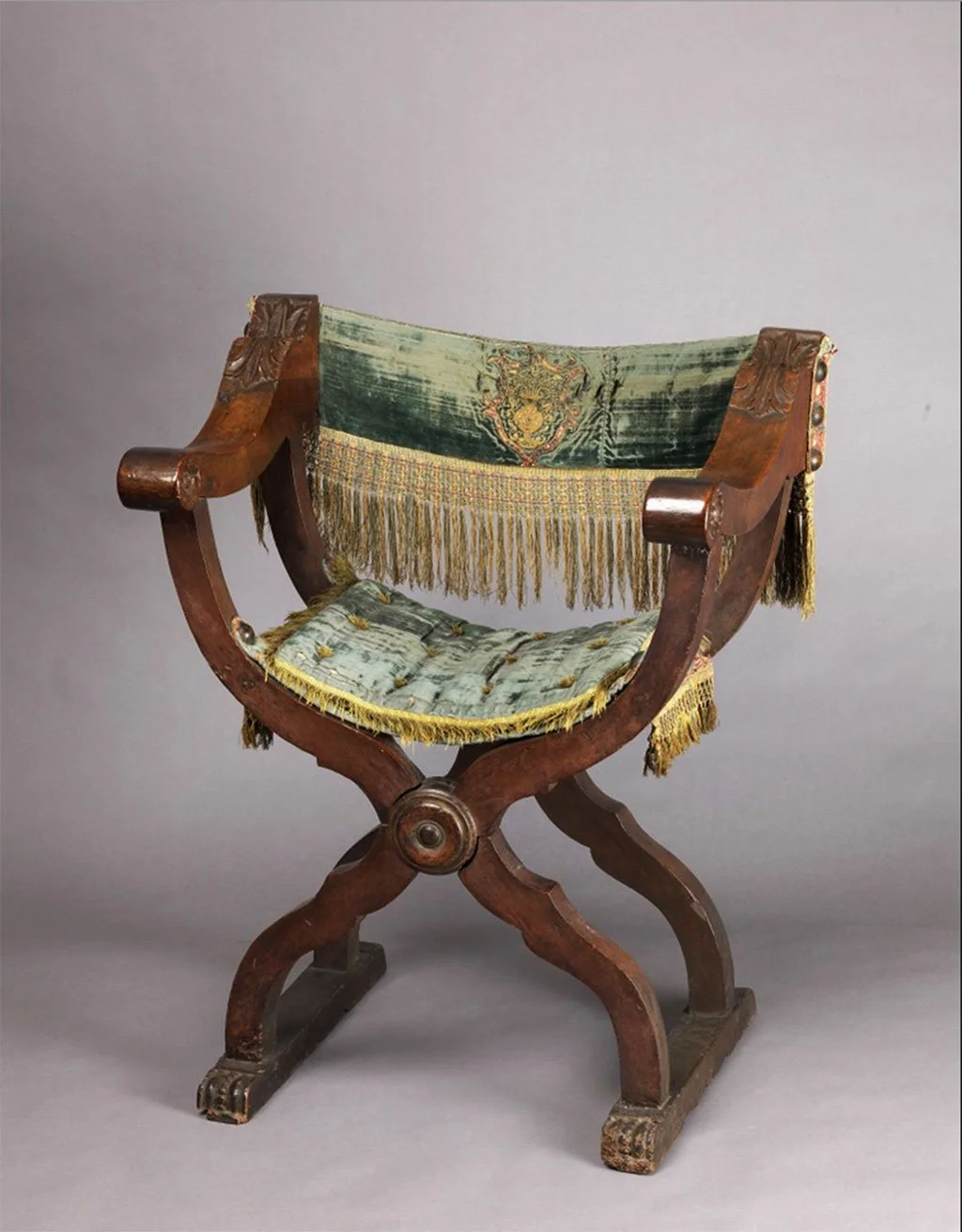 dantescaarmchair.jpeg