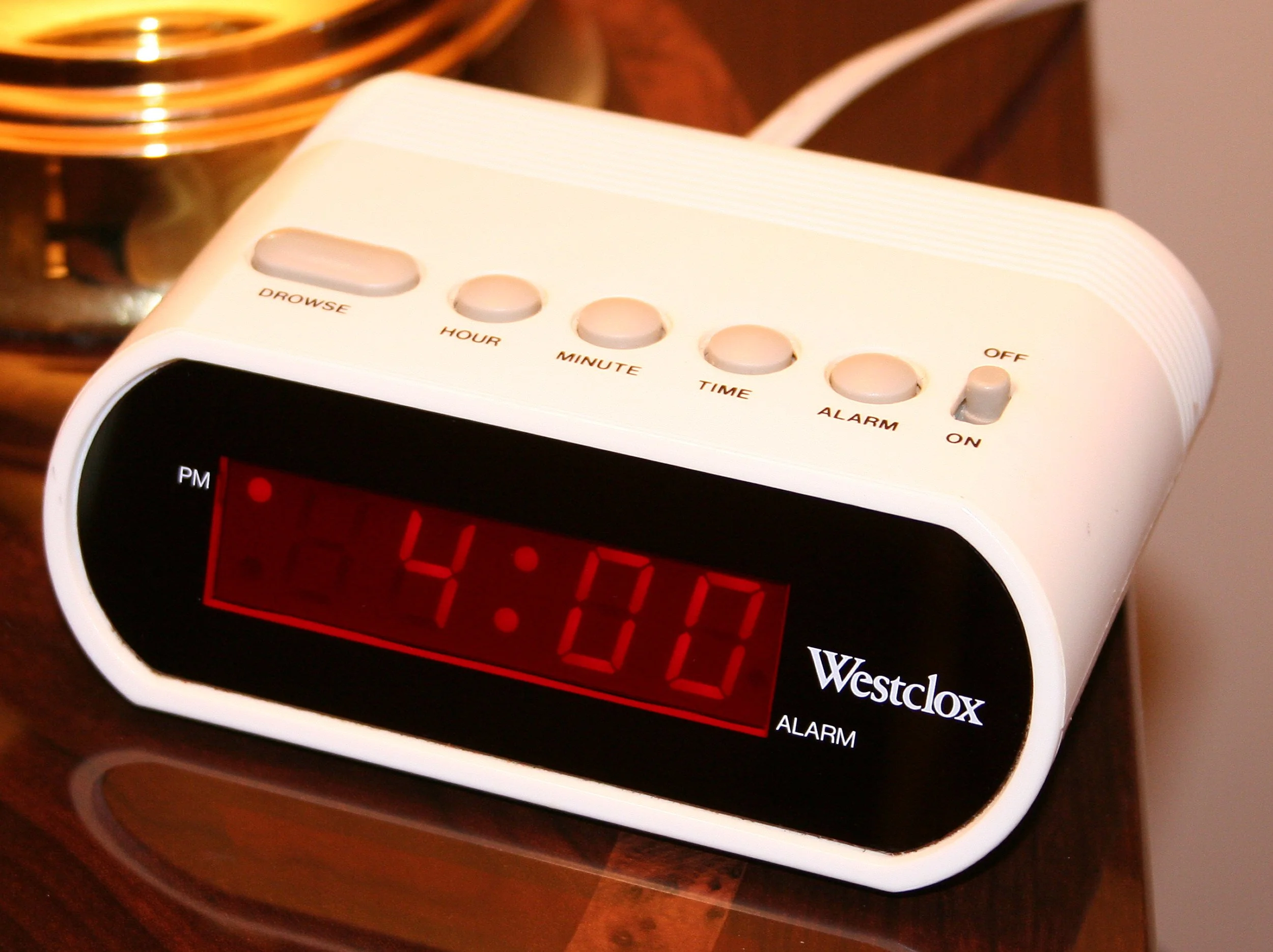 Digital-clock-alarm.jpeg