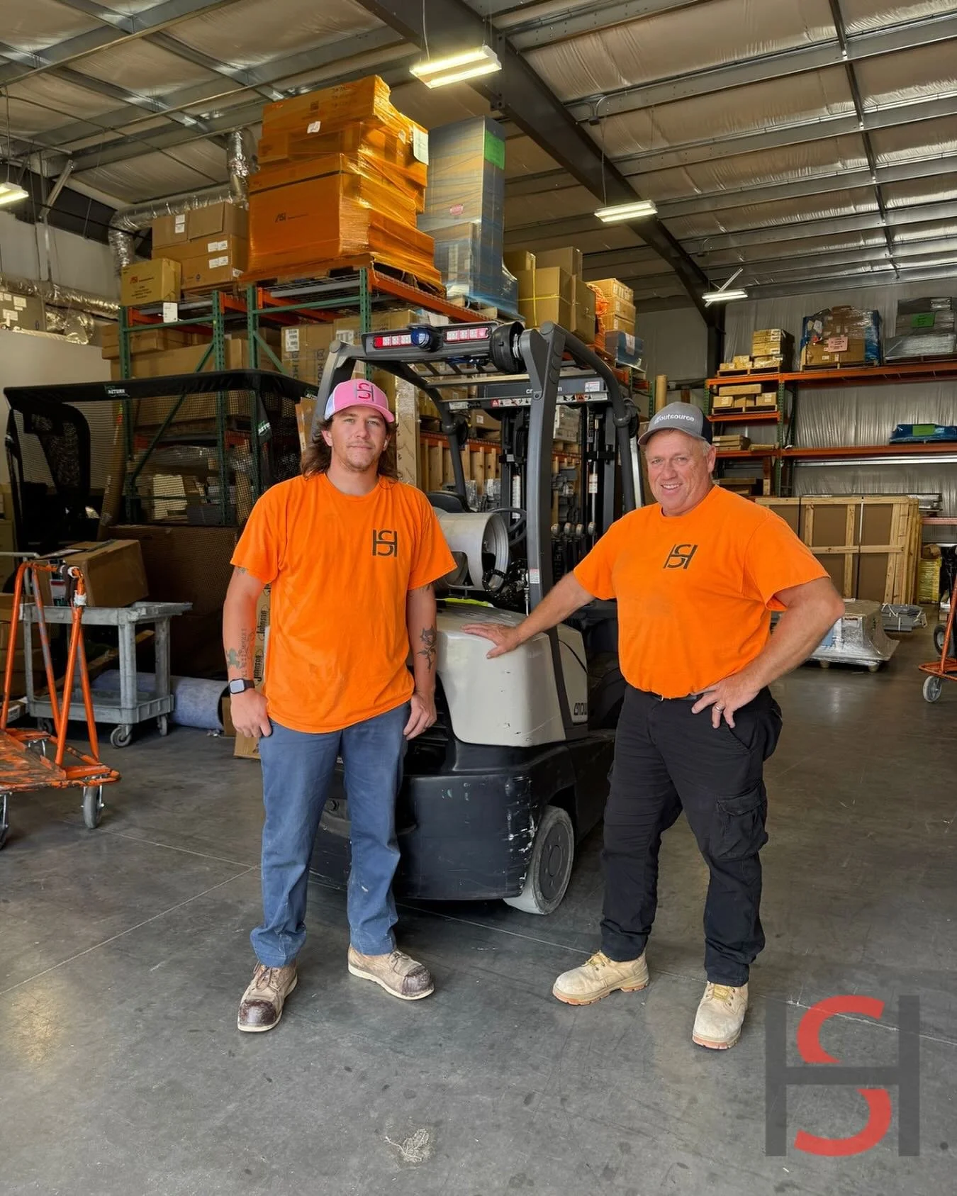 👏 Big thanks to Gavin and Frankie for keeping our warehouse in shape! From organizing materials to deliveries, these two help keep everything running smoothly (and efficiently!) 💪📦