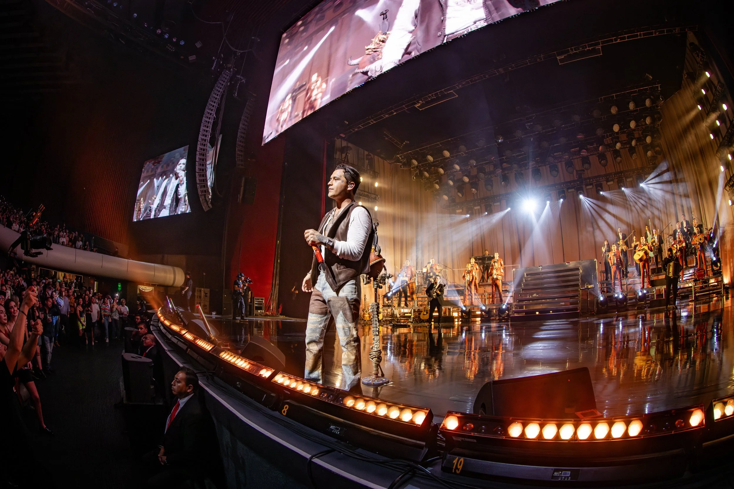 Christian Nodal (2024)