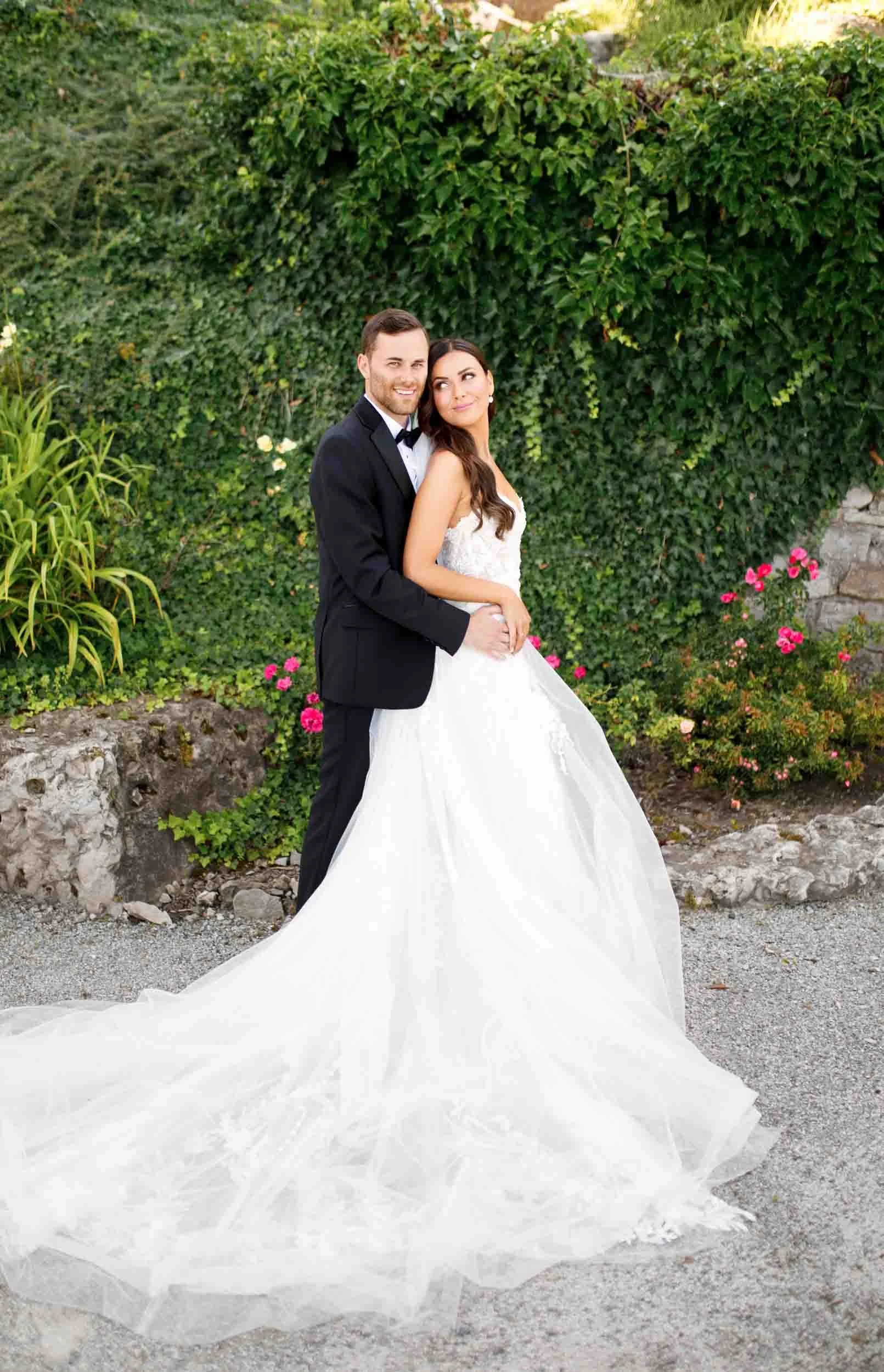 Romantic bride and groom portrait at a Niagara-on-the-Lake wedding in Ontario