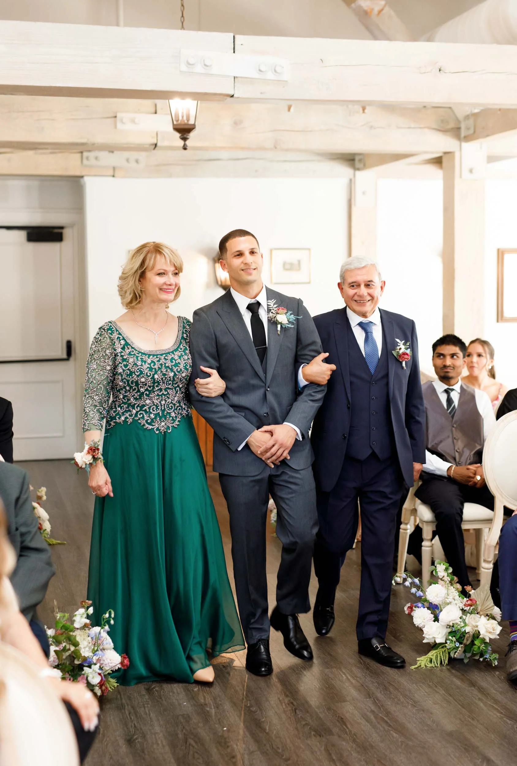 Wedding processional at The Doctor’s House in Kleinburg, Ontario ceremony
