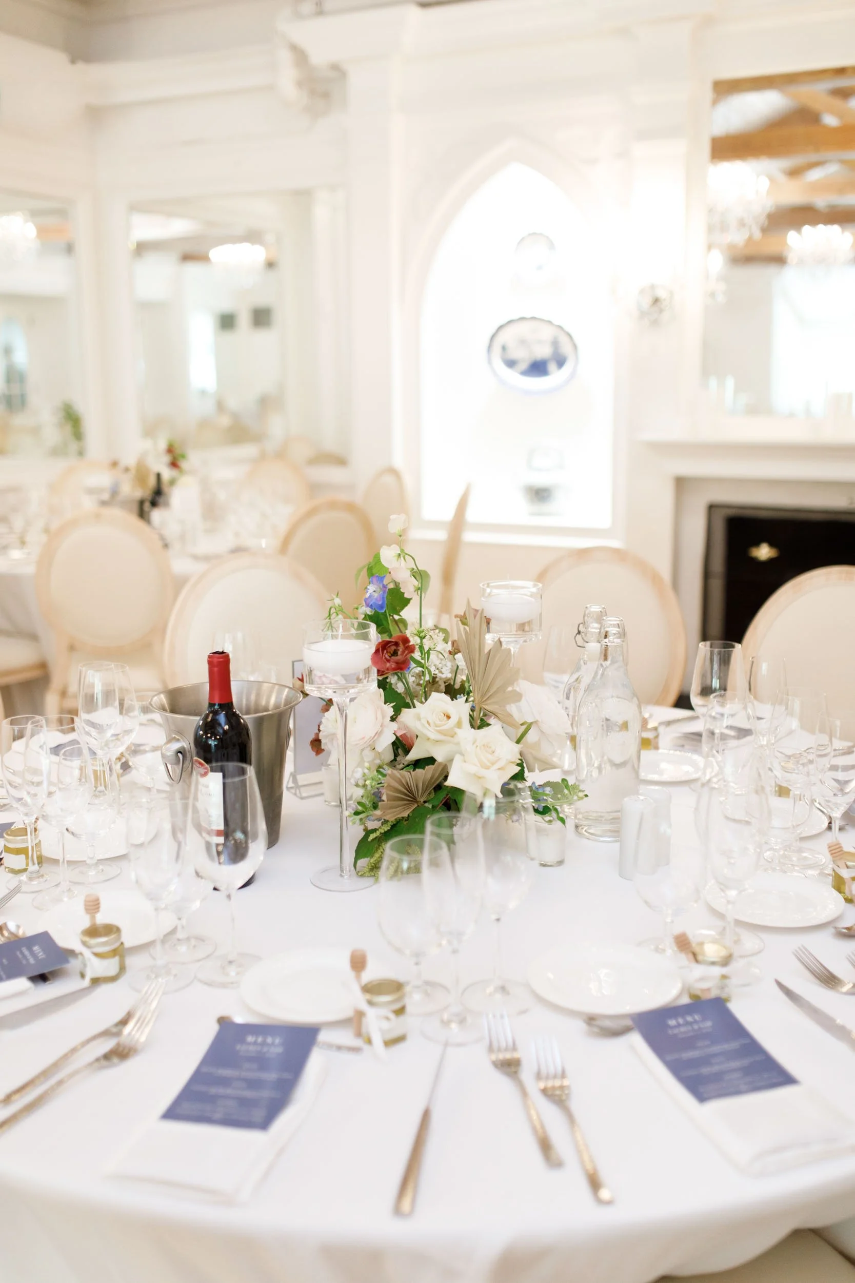 Wedding reception table at The Doctor’s House in Kleinburg, Ontario
