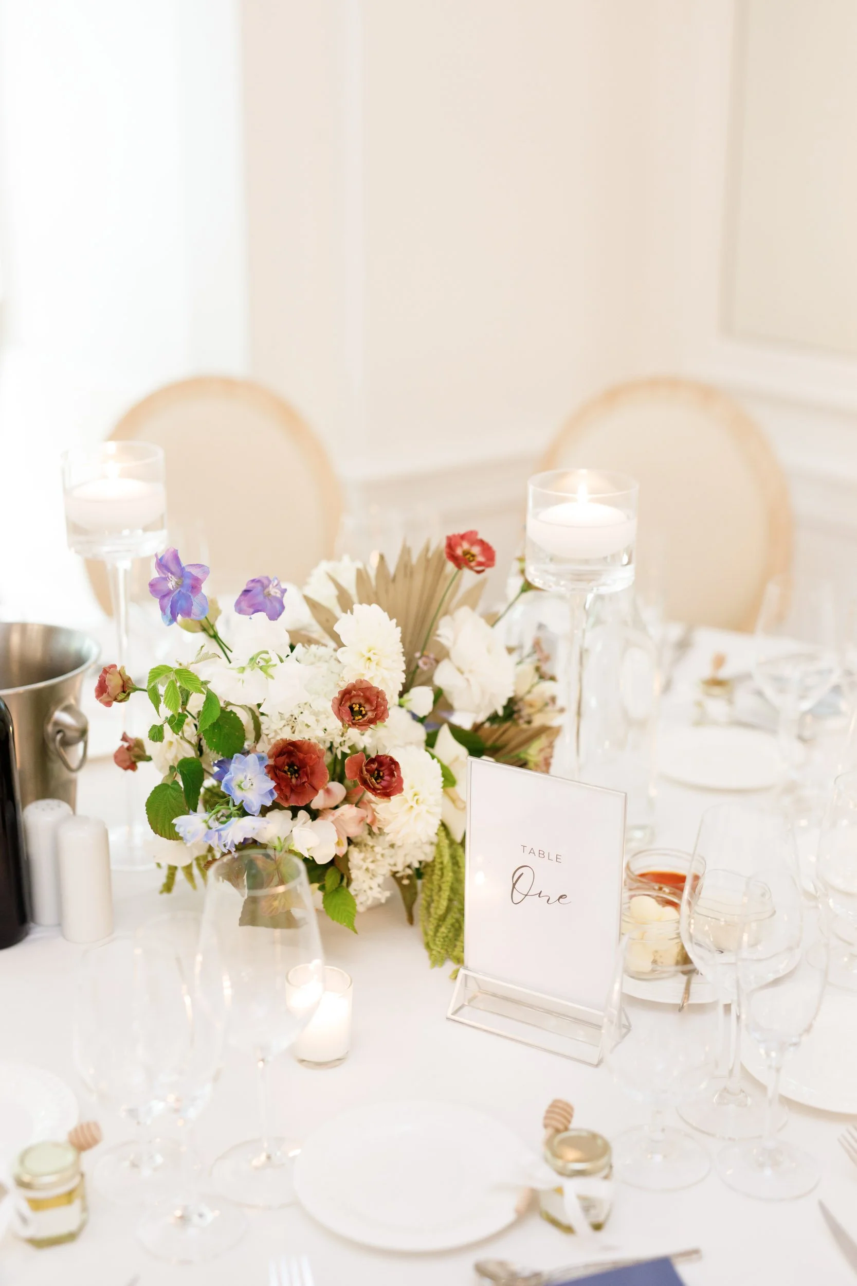 Wedding centerpiece at The Doctor’s House in Kleinburg, Ontario