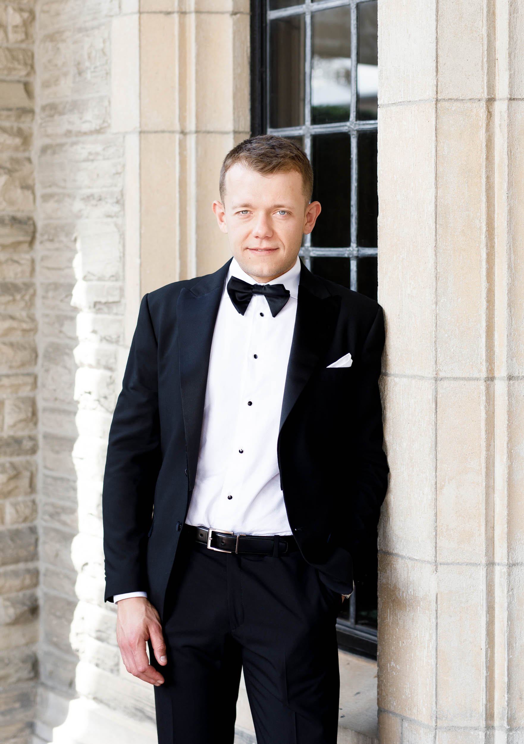 Groom portrait outside Casa Loma in Toronto