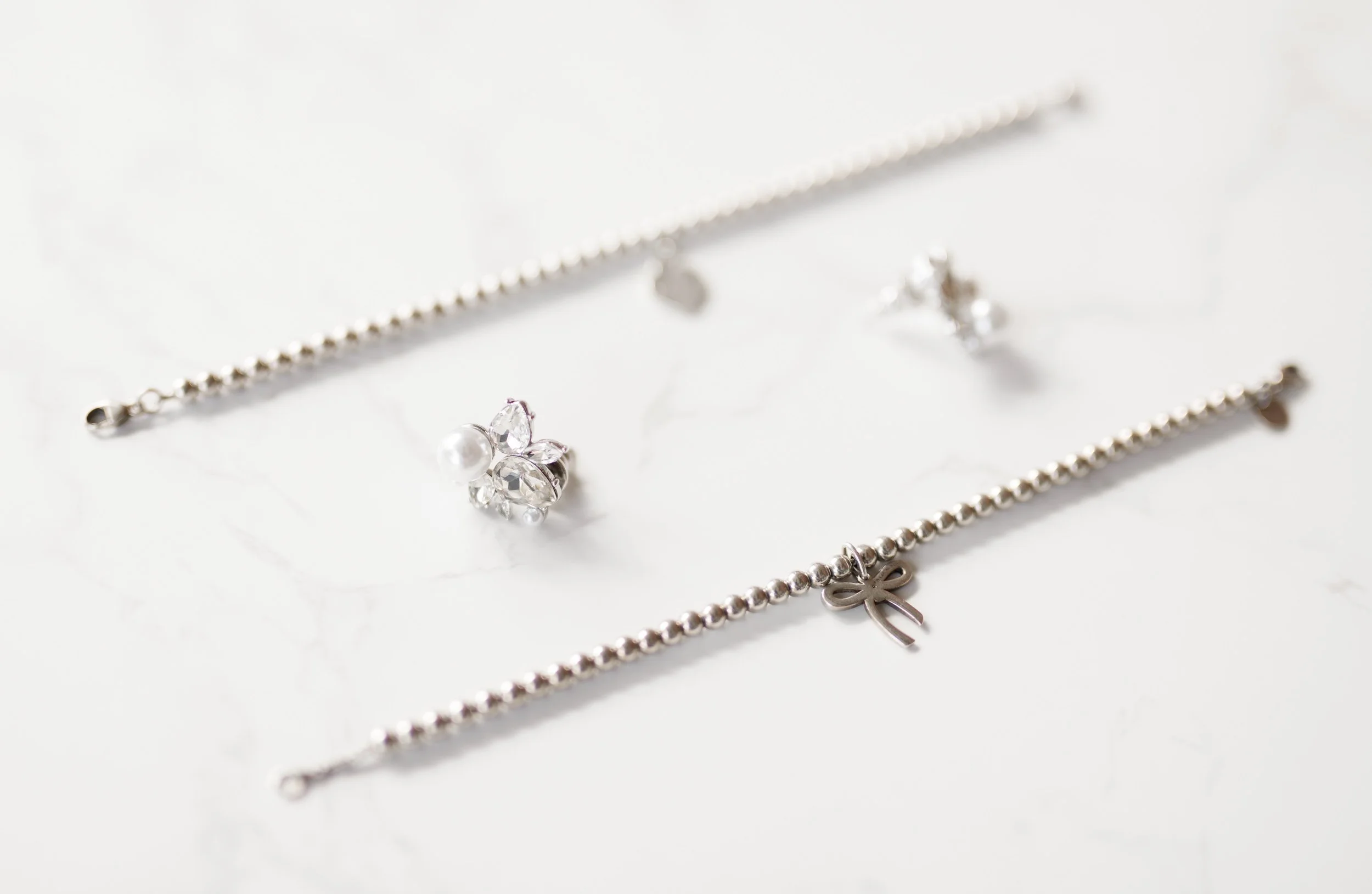 Wedding jewellery and accessories for a St. George’s Golf Club wedding in Toronto