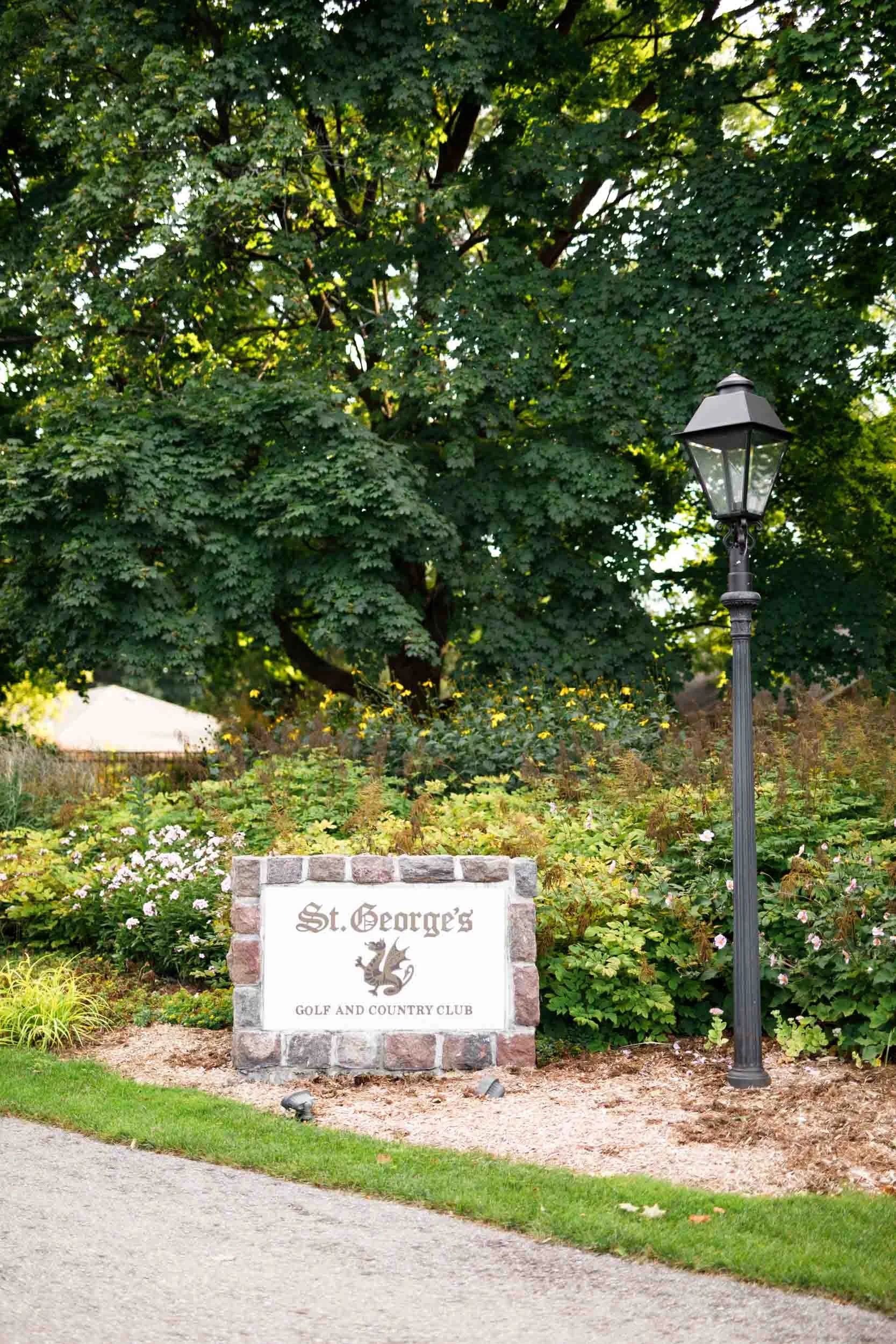 St. George’s Golf and Country Club sign welcoming guests to a Toronto wedding