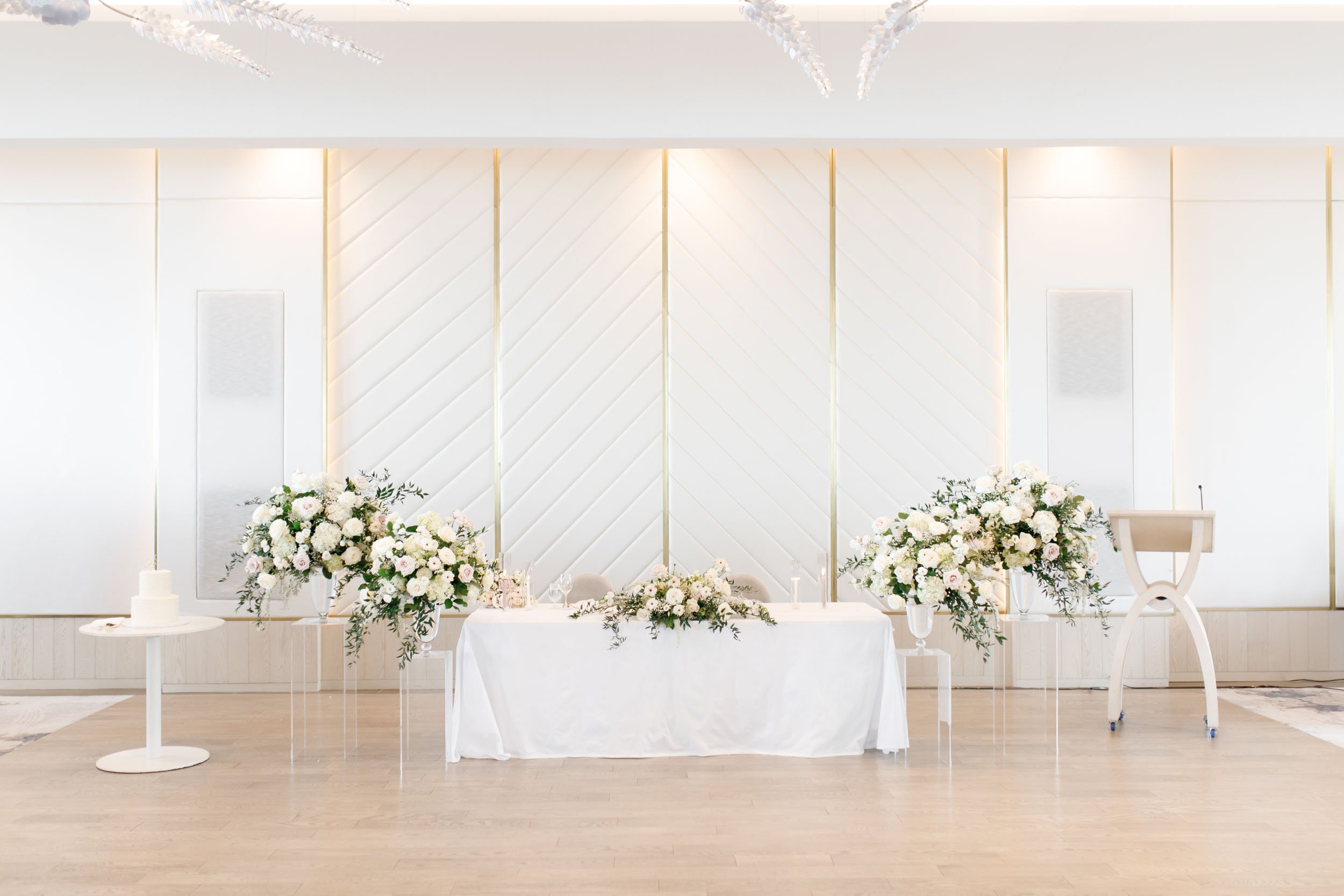 Wedding head table setup at the Pearle Hotel in Burlington Ontario