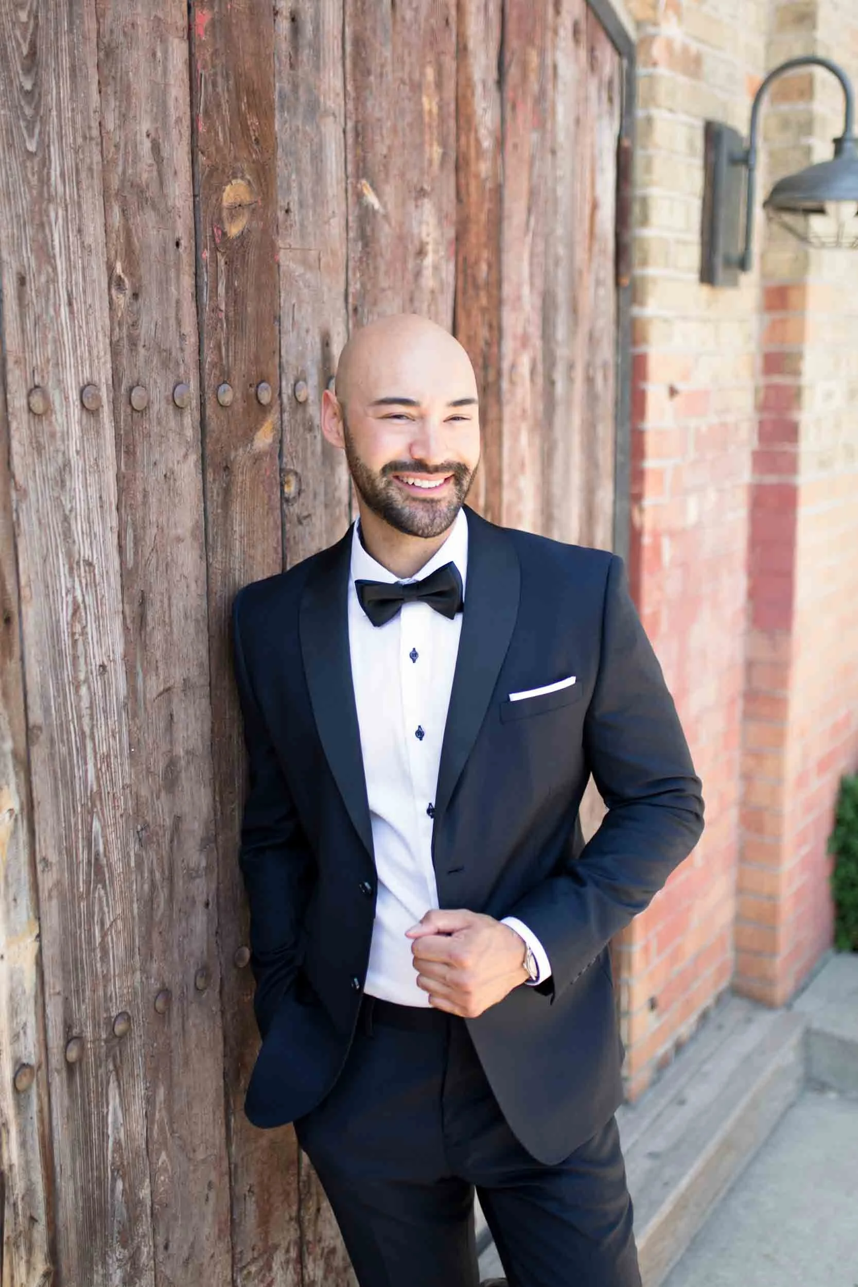 Groom portrait during a classic wedding at Hacienda Sereda in the Waterloo Region, Ontario (Copy)