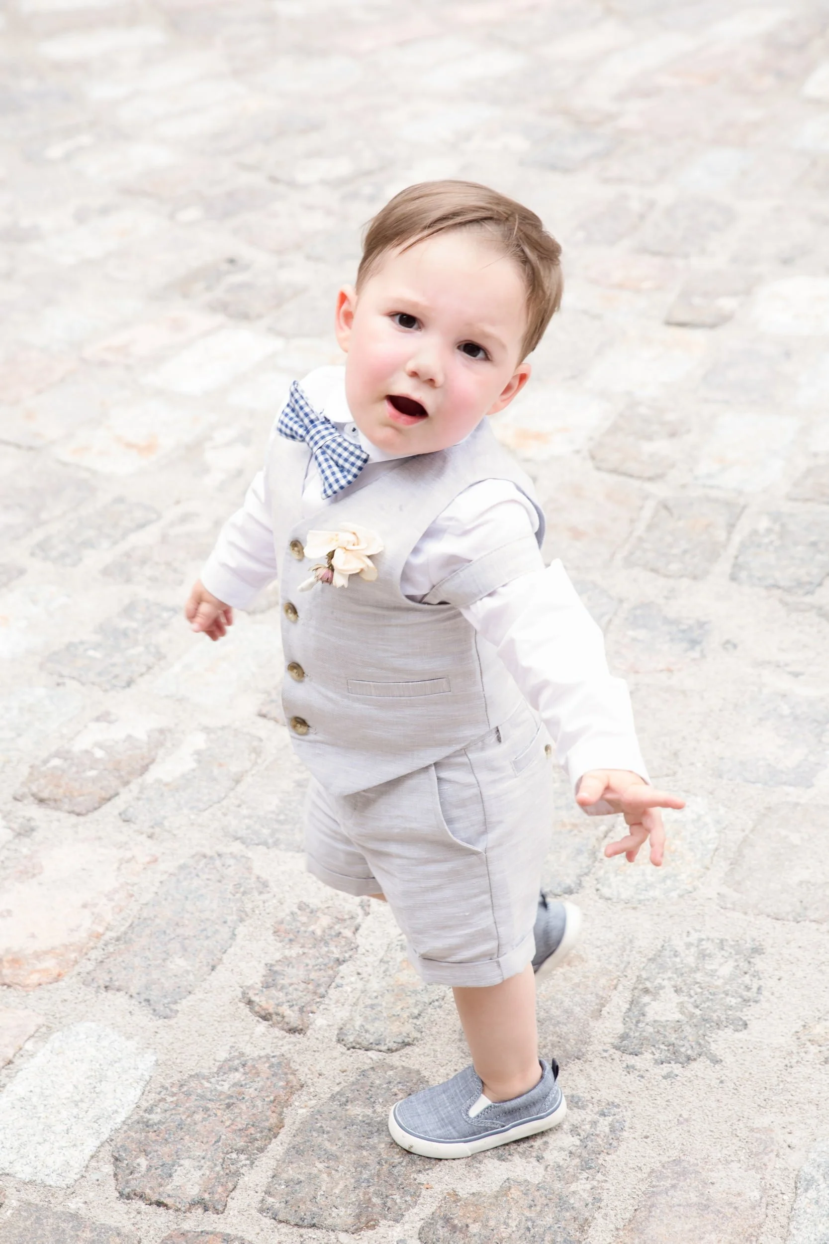 Child guest portrait in Osgoode Hall courtyard in downtown Toronto