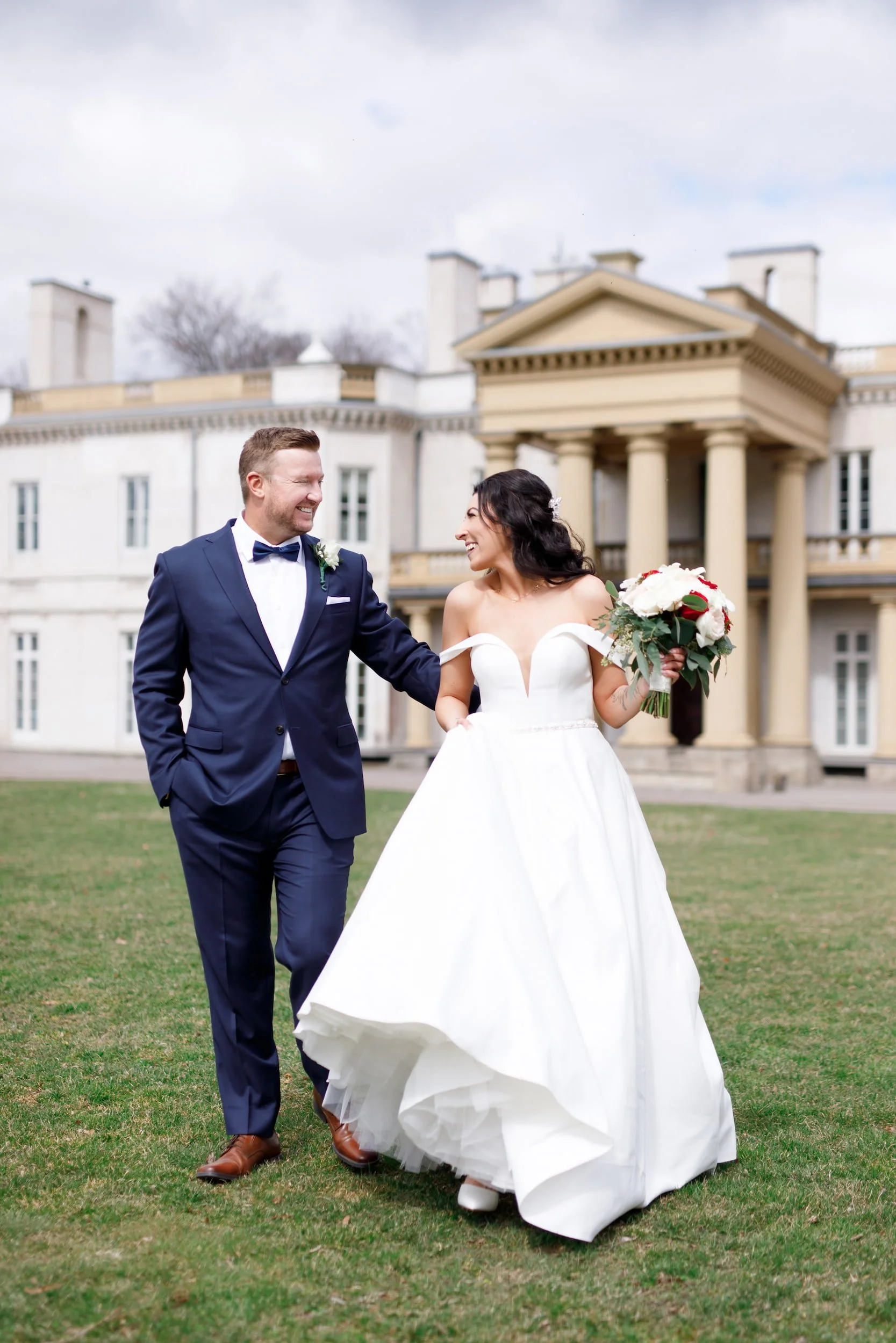 Romantic lawn portrait in front of Dundurn Castle in Hamilton