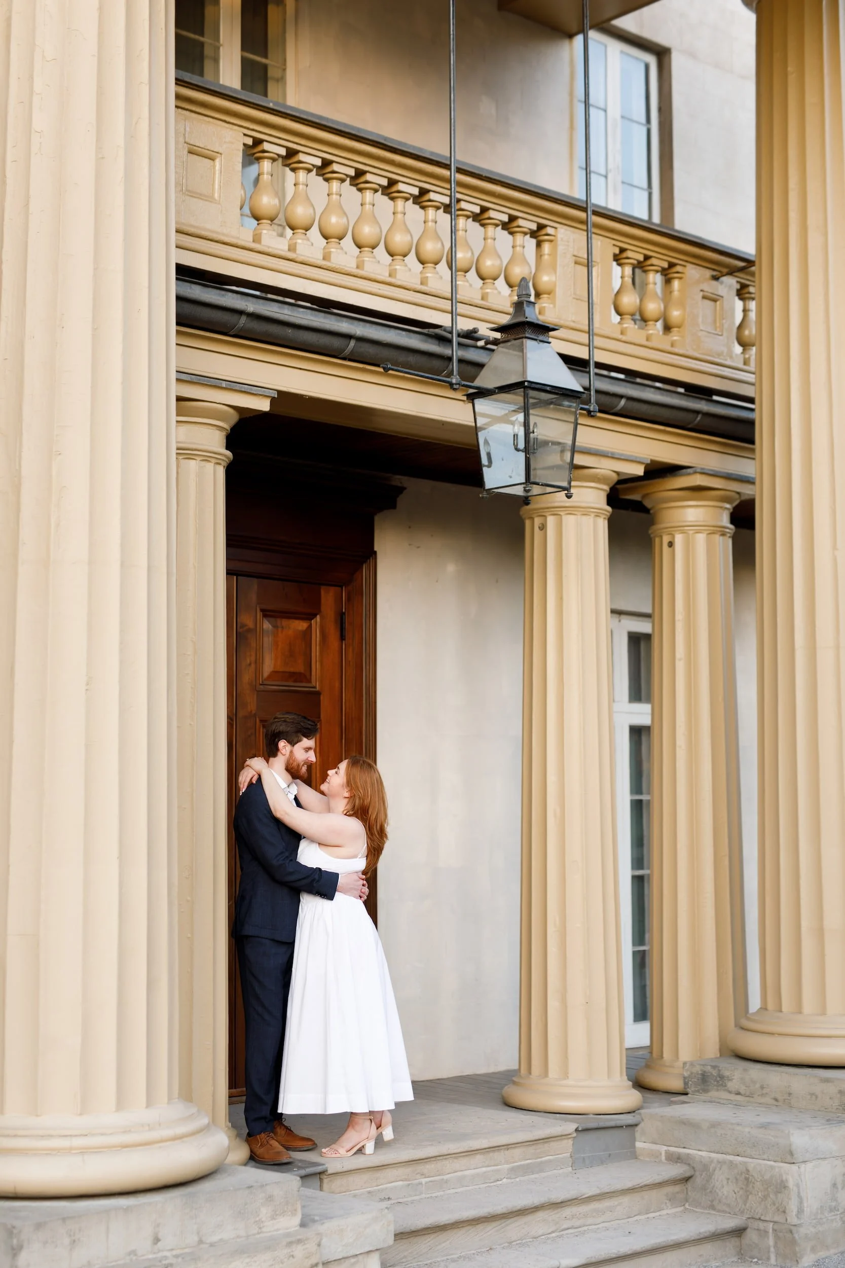 Romantic portrait beneath Dundurn Castle portico
