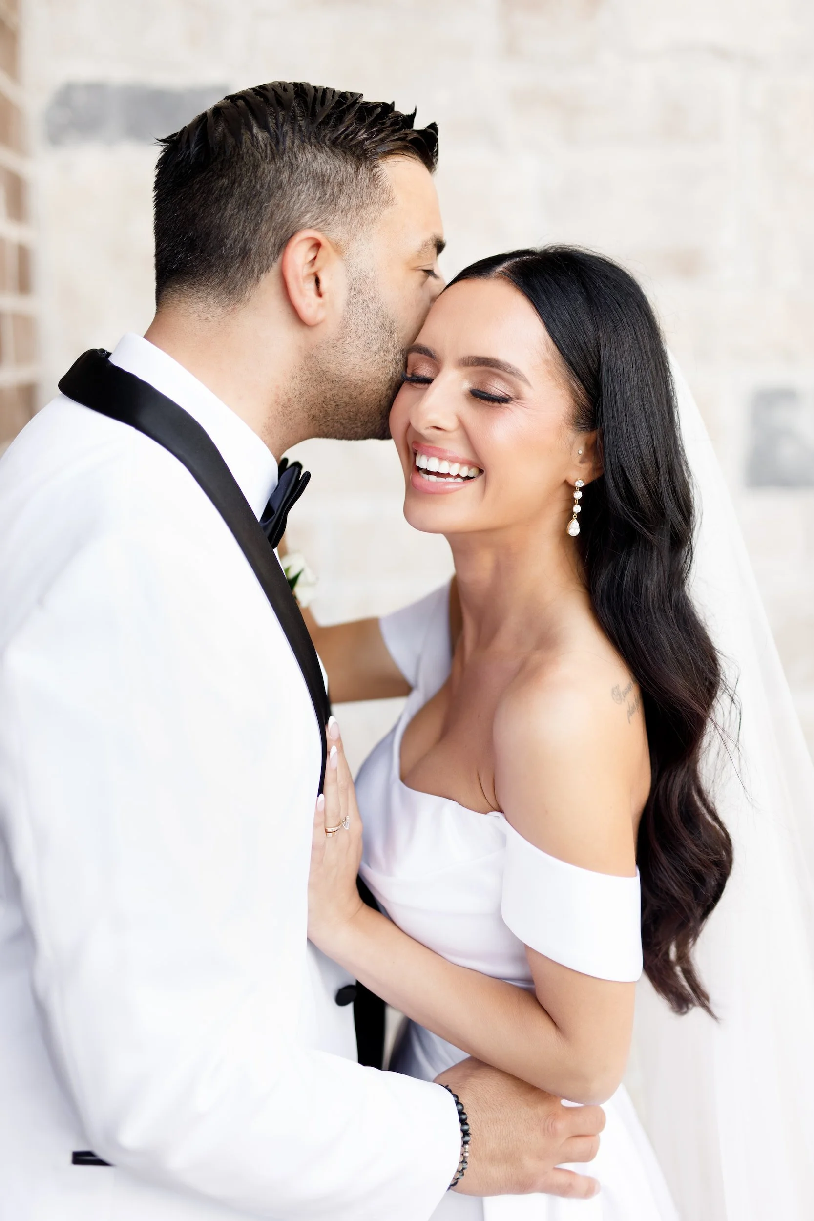 Close-up bride and groom portrait at the Arlington Estate in Vaughan