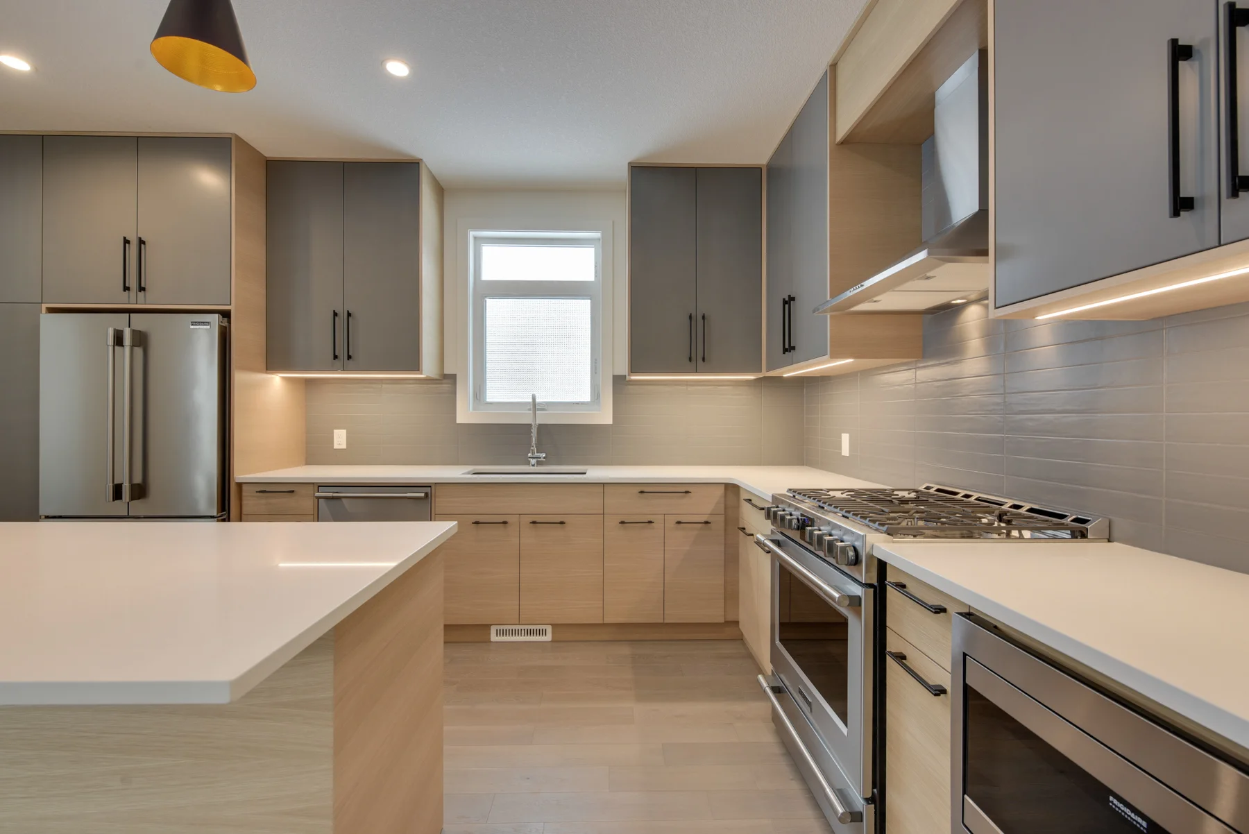 10607-60Ave3-14.jpg