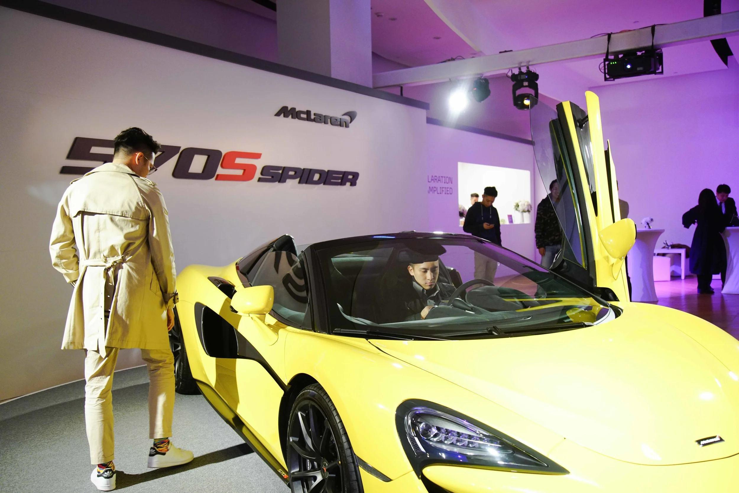 Mclaren2-25.jpg