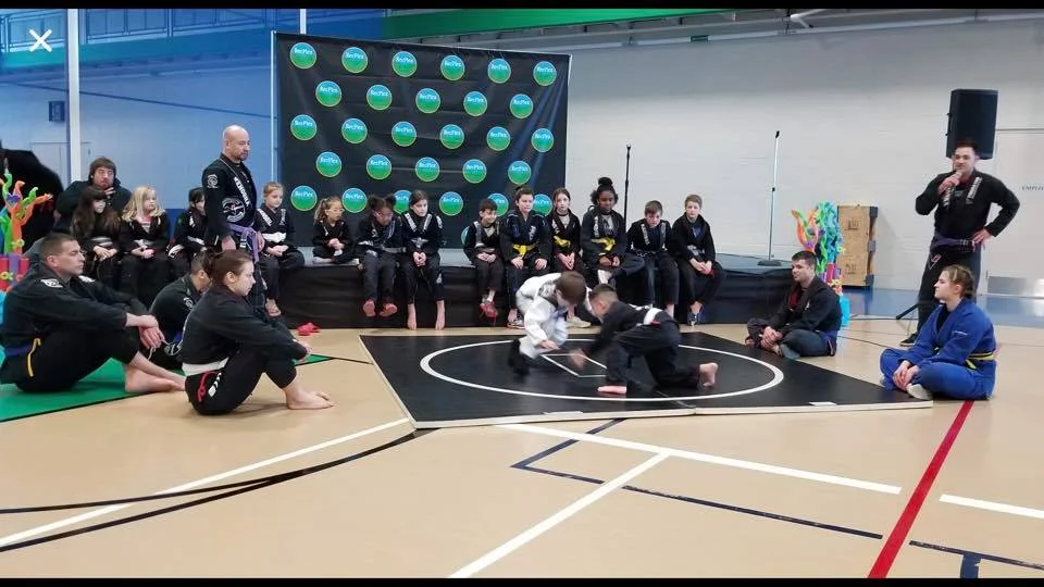 56337158_867987869385_3534473577384378368_n.jpg