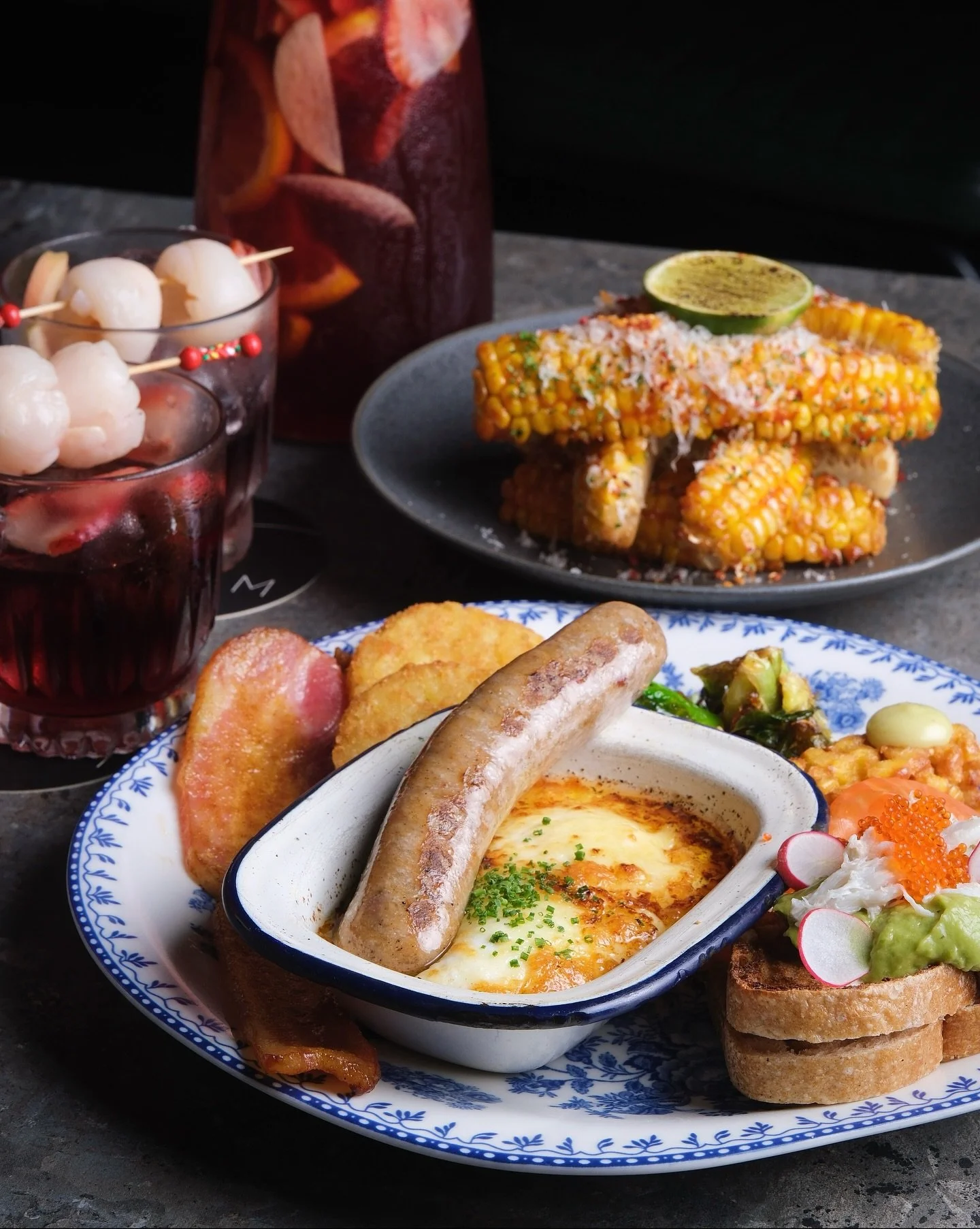Weekend is calling, brunch is waiting 🙃