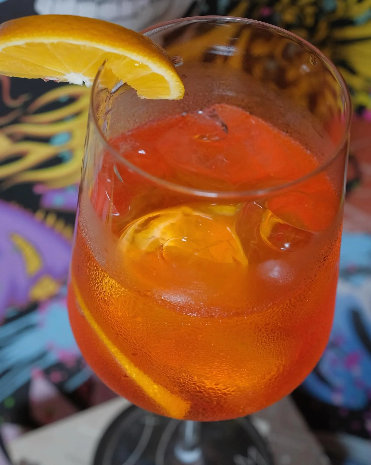 Drinks on a Monday evening somehow just feels extra gooood πΉ
