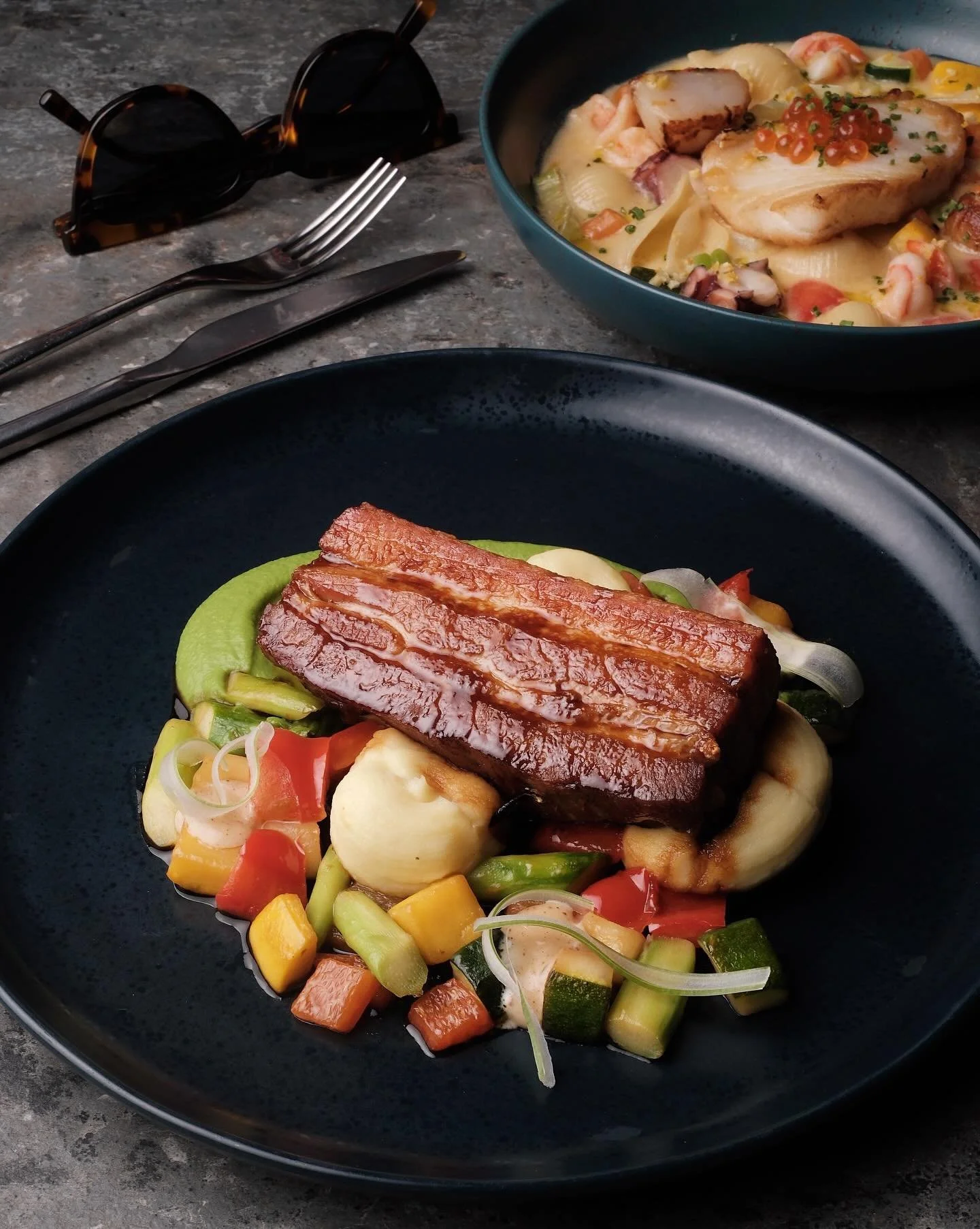 A plate full of textures, comfort and flavour&hellip; Enjoy slow evenings at Symmetry✨