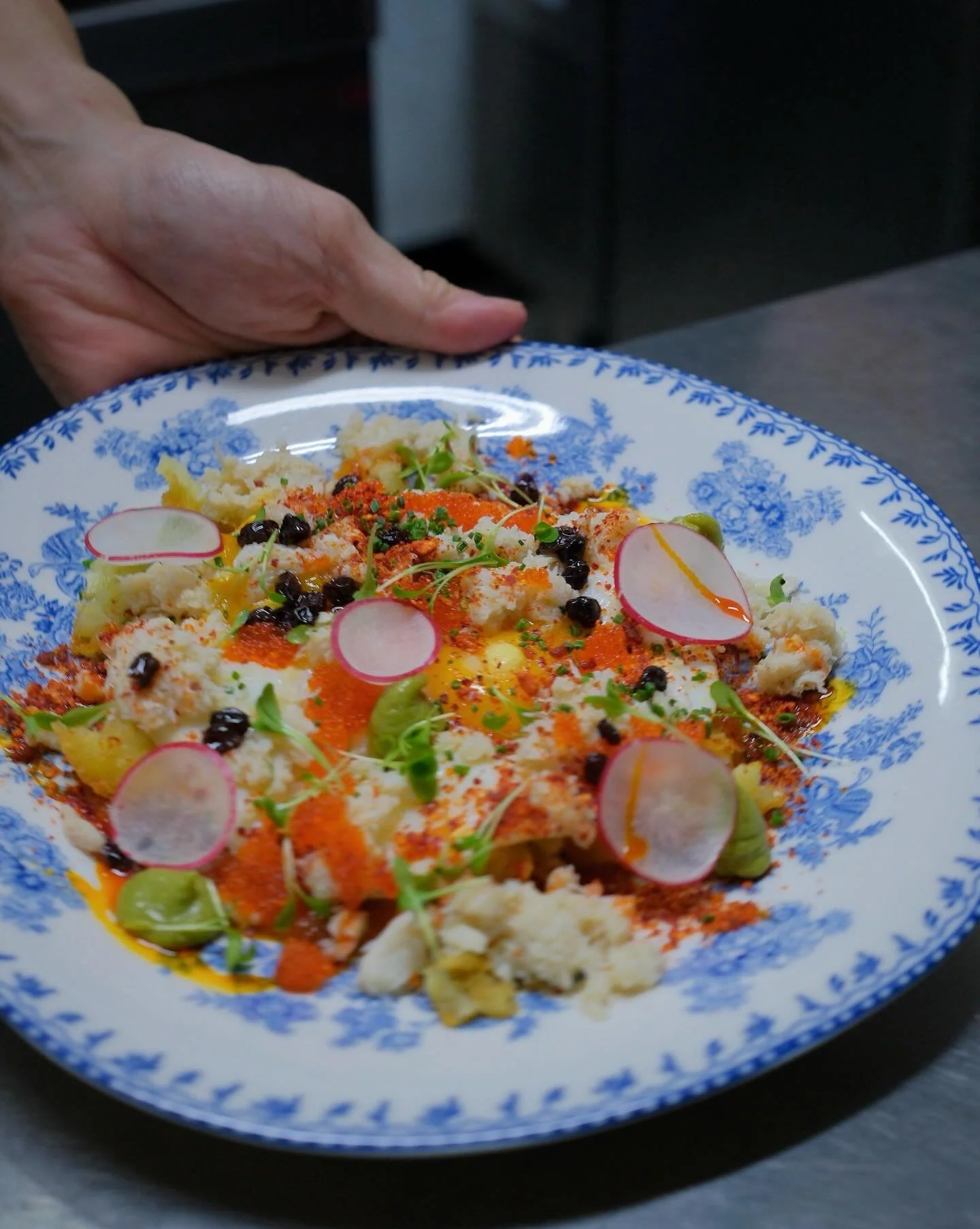 A personal favourite on our lunch menu - Dirty Crab. A tasteful kind of chaos 🙃