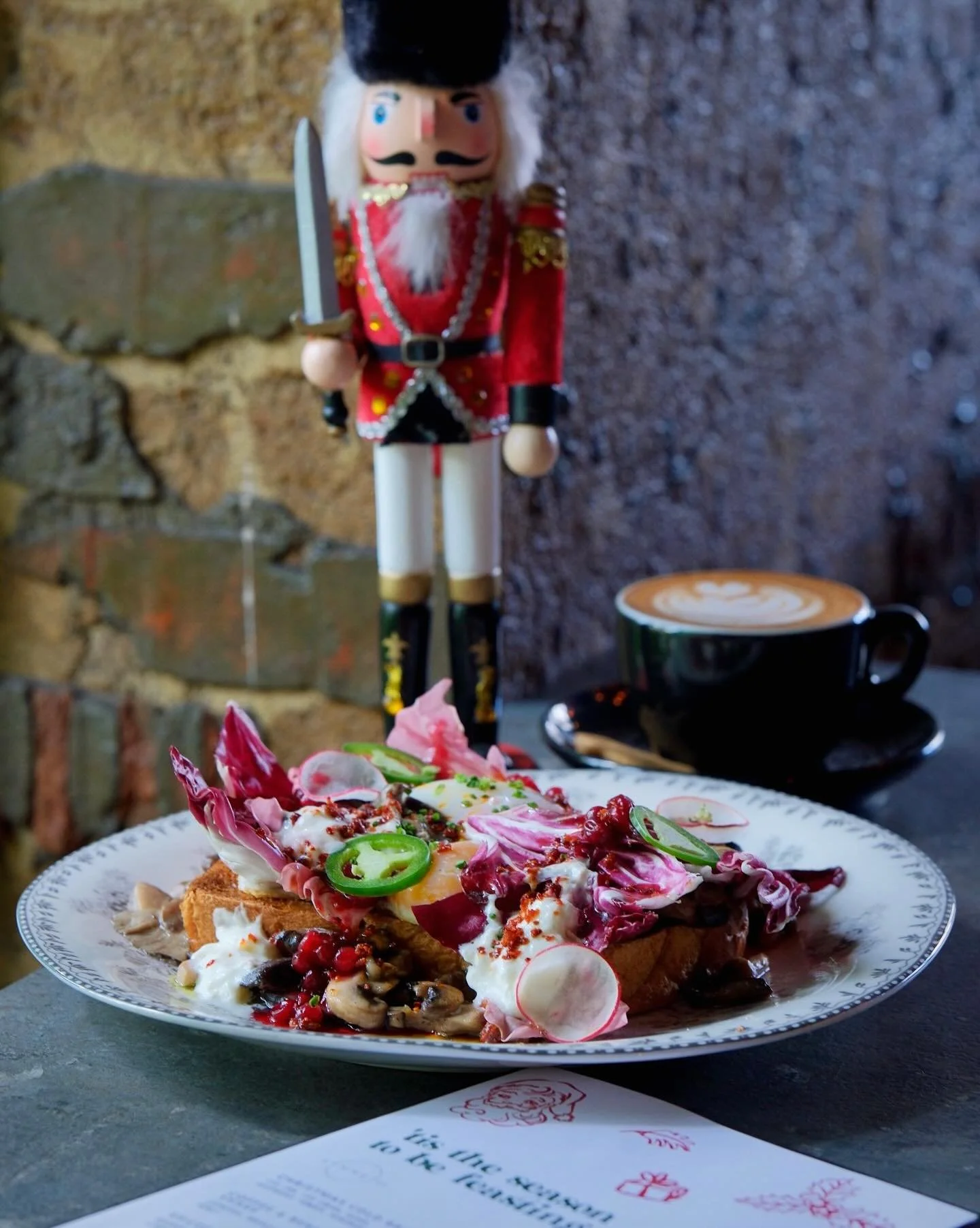 Christmas brunch is calling! Bring your appetite and join us for a festive feast you will not forget. Bookings are highly recommended 🧸